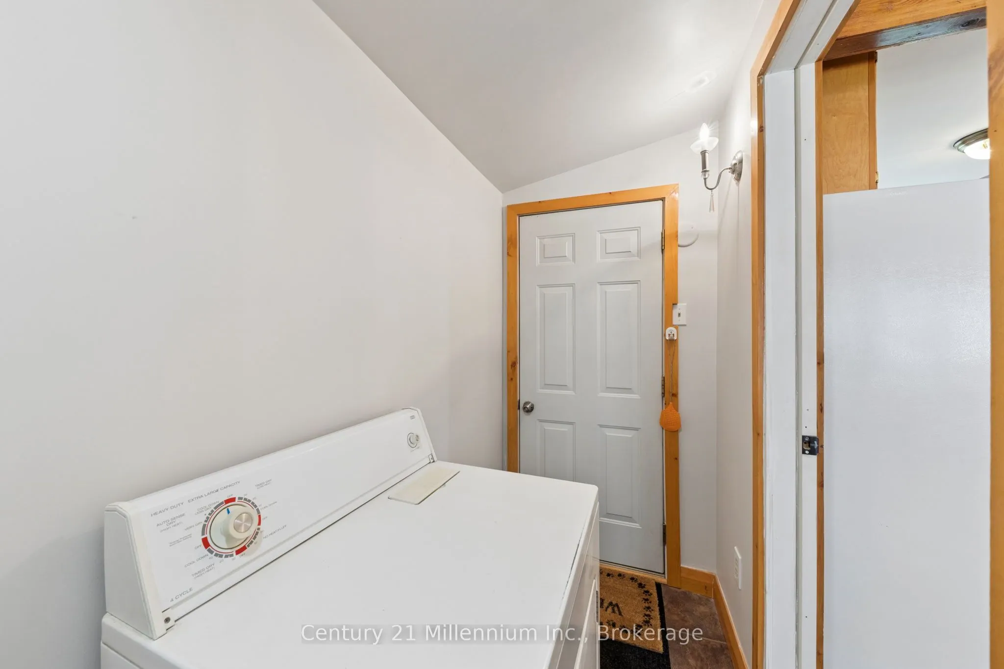 25 Glendale Avenue