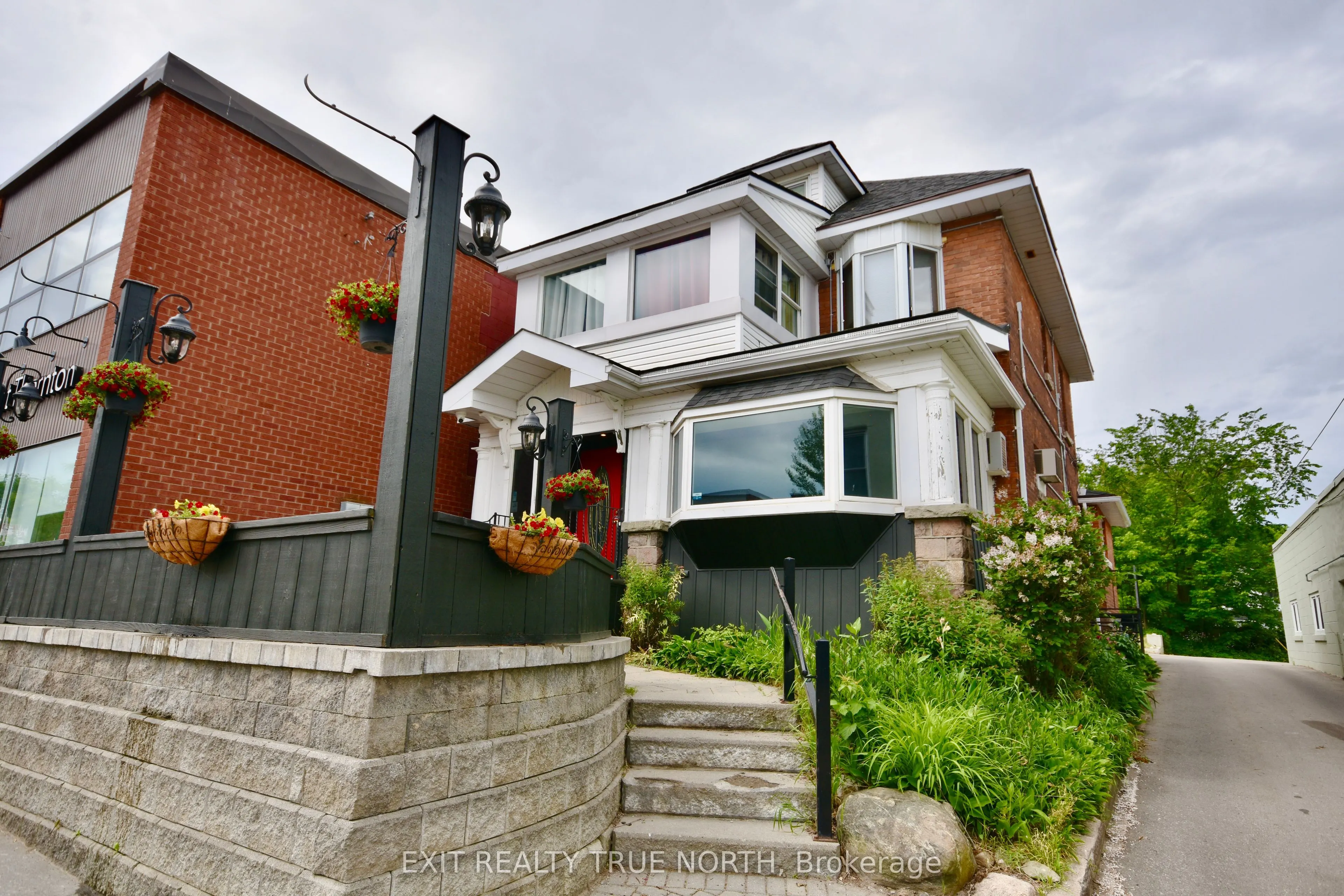 342 King Street
