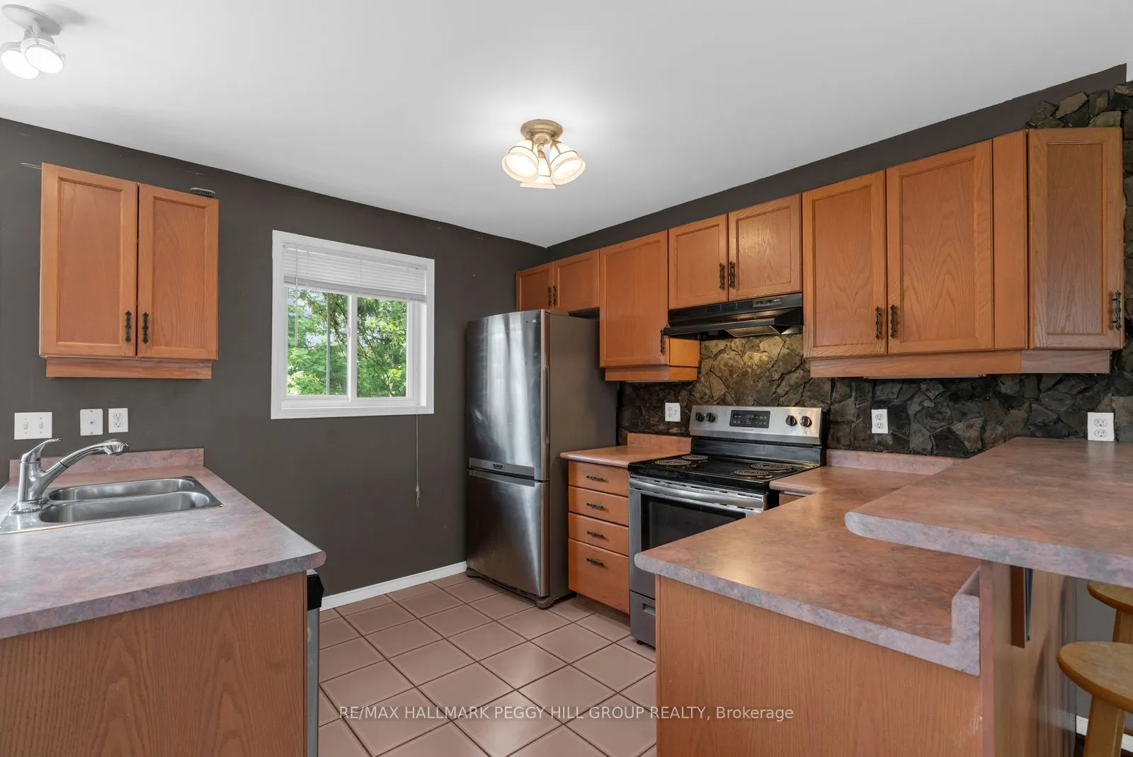 42 Kell Place
