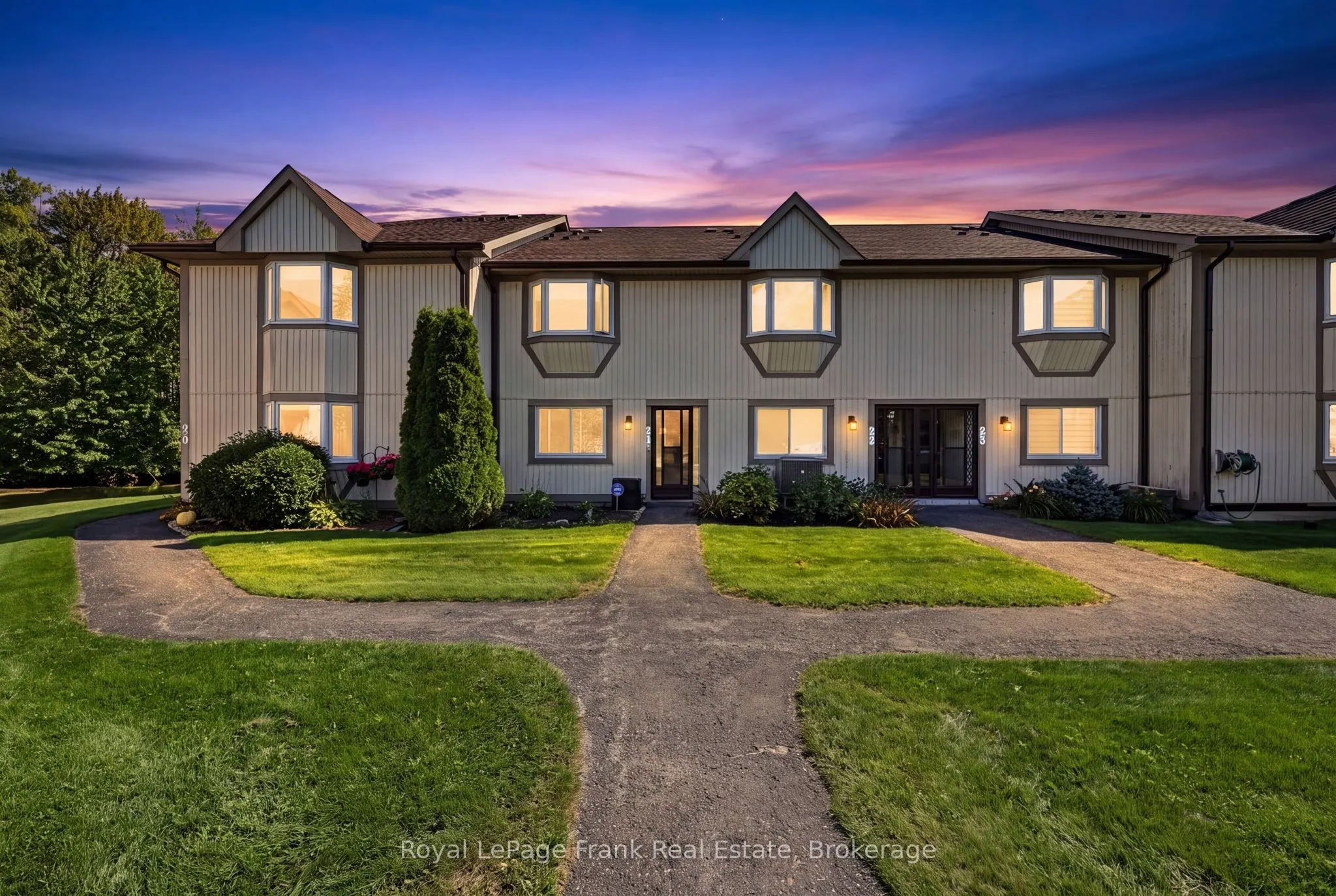 21 Laguna Parkway ## 21