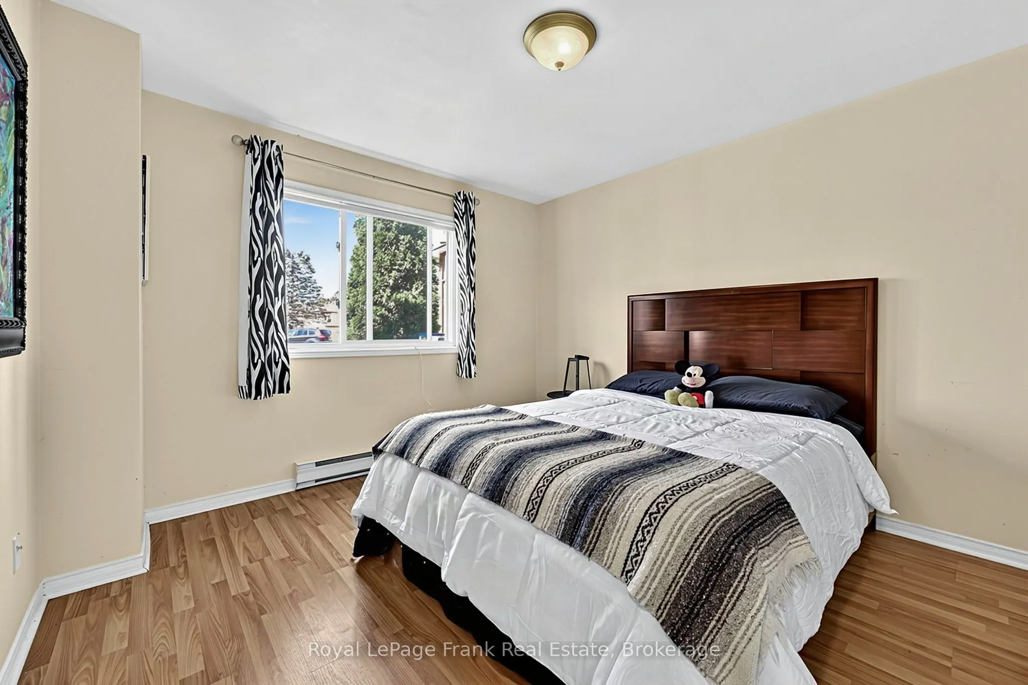 21 Laguna Parkway ## 21