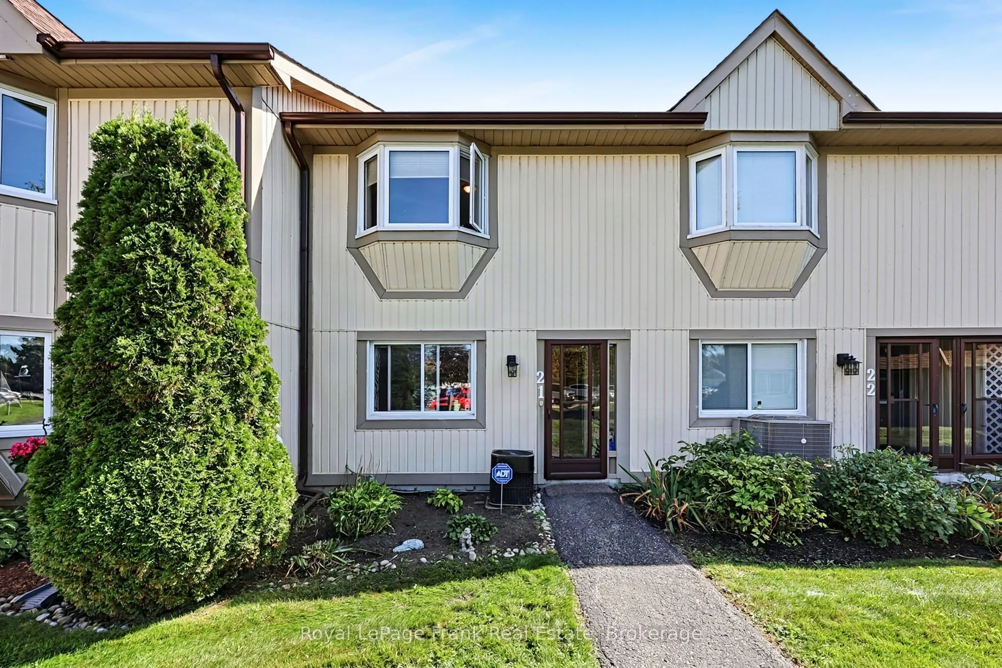 21 Laguna Parkway ## 21