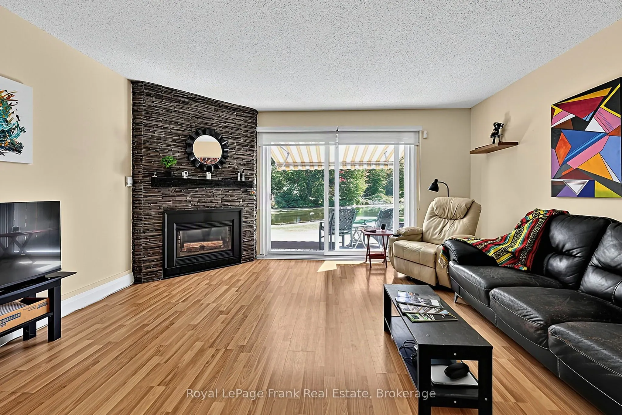 21 Laguna Parkway ## 21
