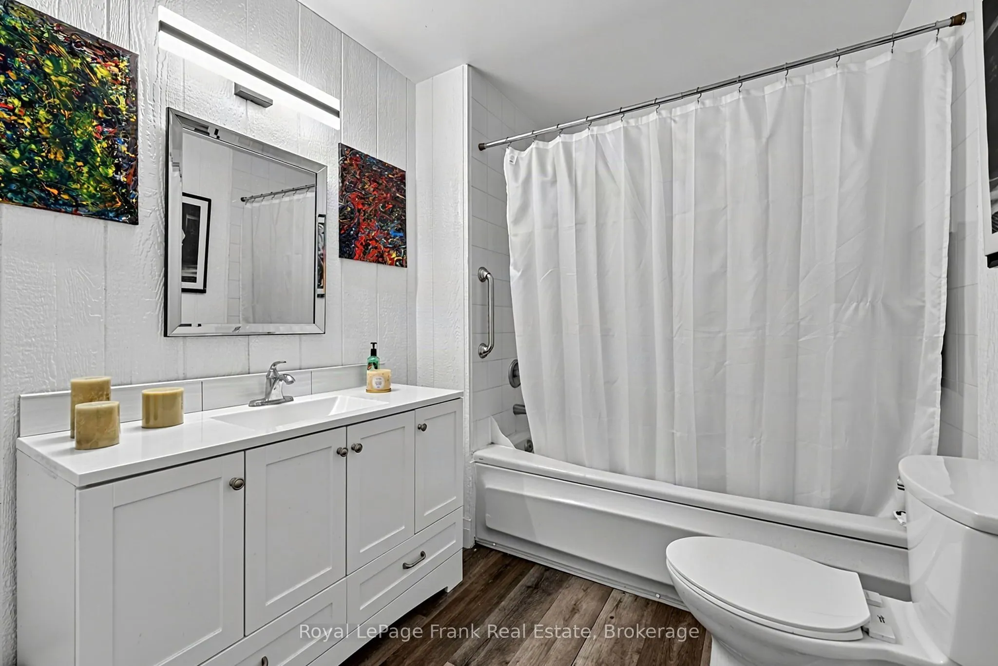 21 Laguna Parkway ## 21