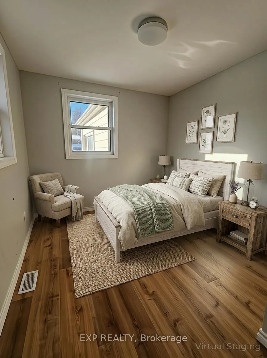 71 Lakeshore Road E