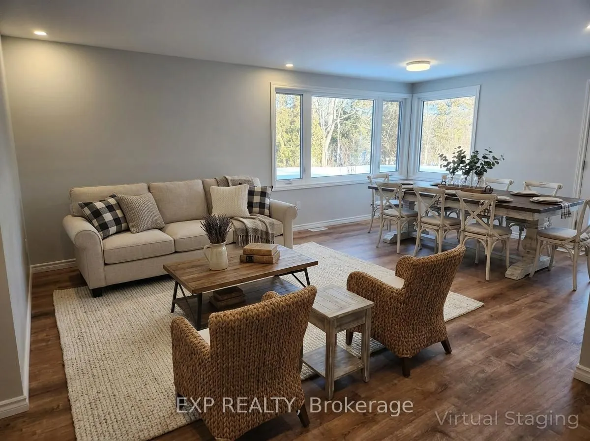 71 Lakeshore Road E