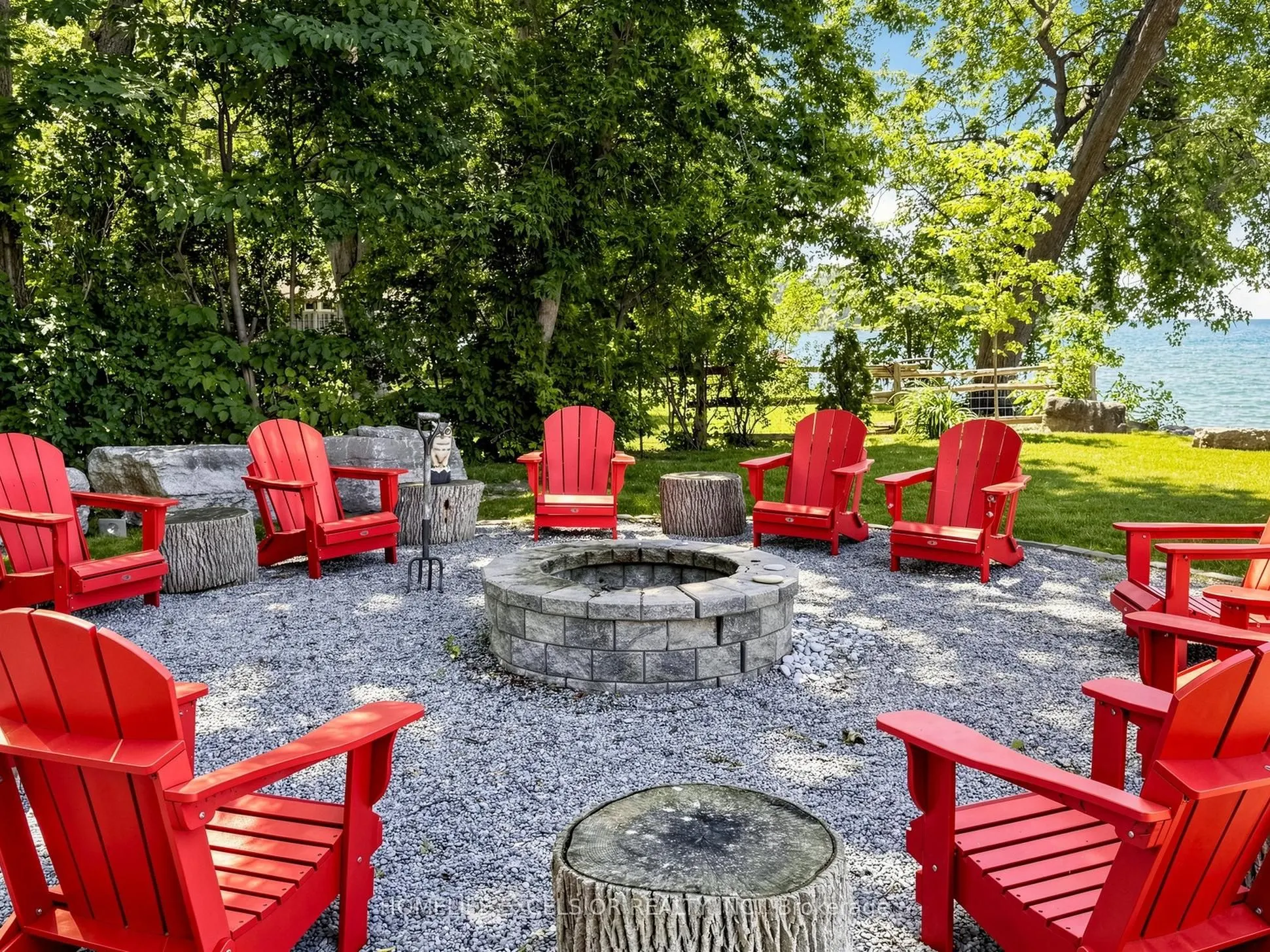 2156 Lakeshore Drive