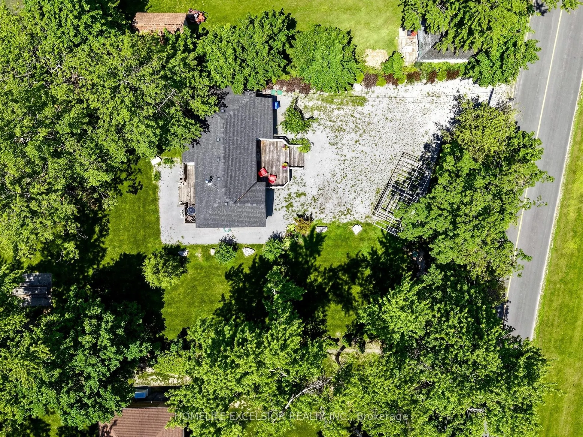 2156 Lakeshore Drive