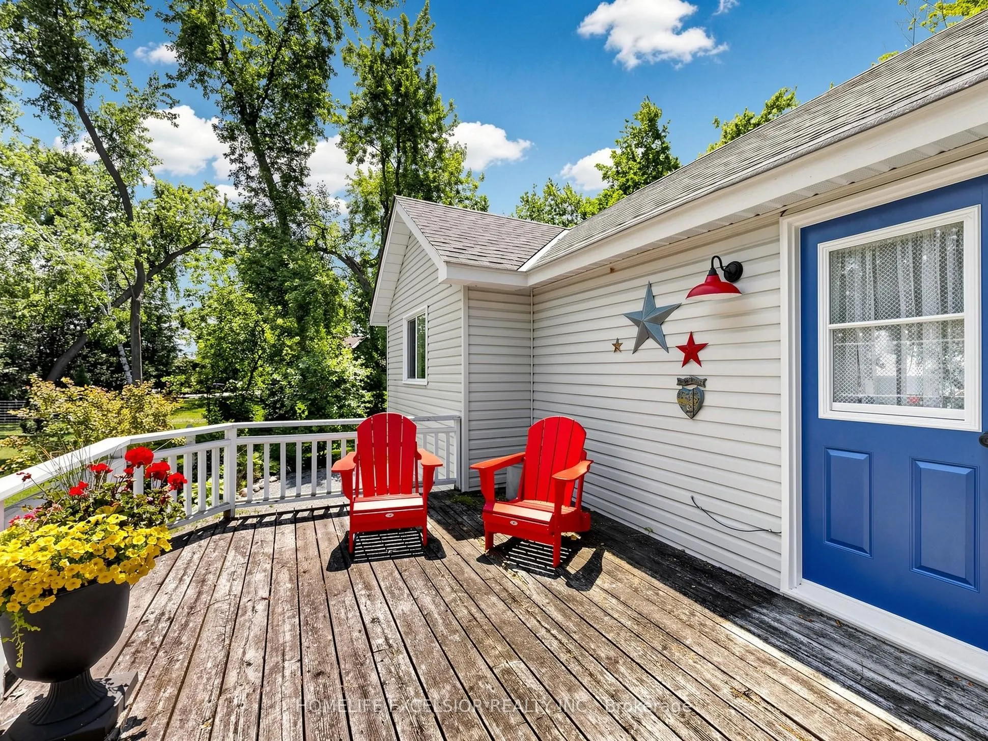 2156 Lakeshore Drive
