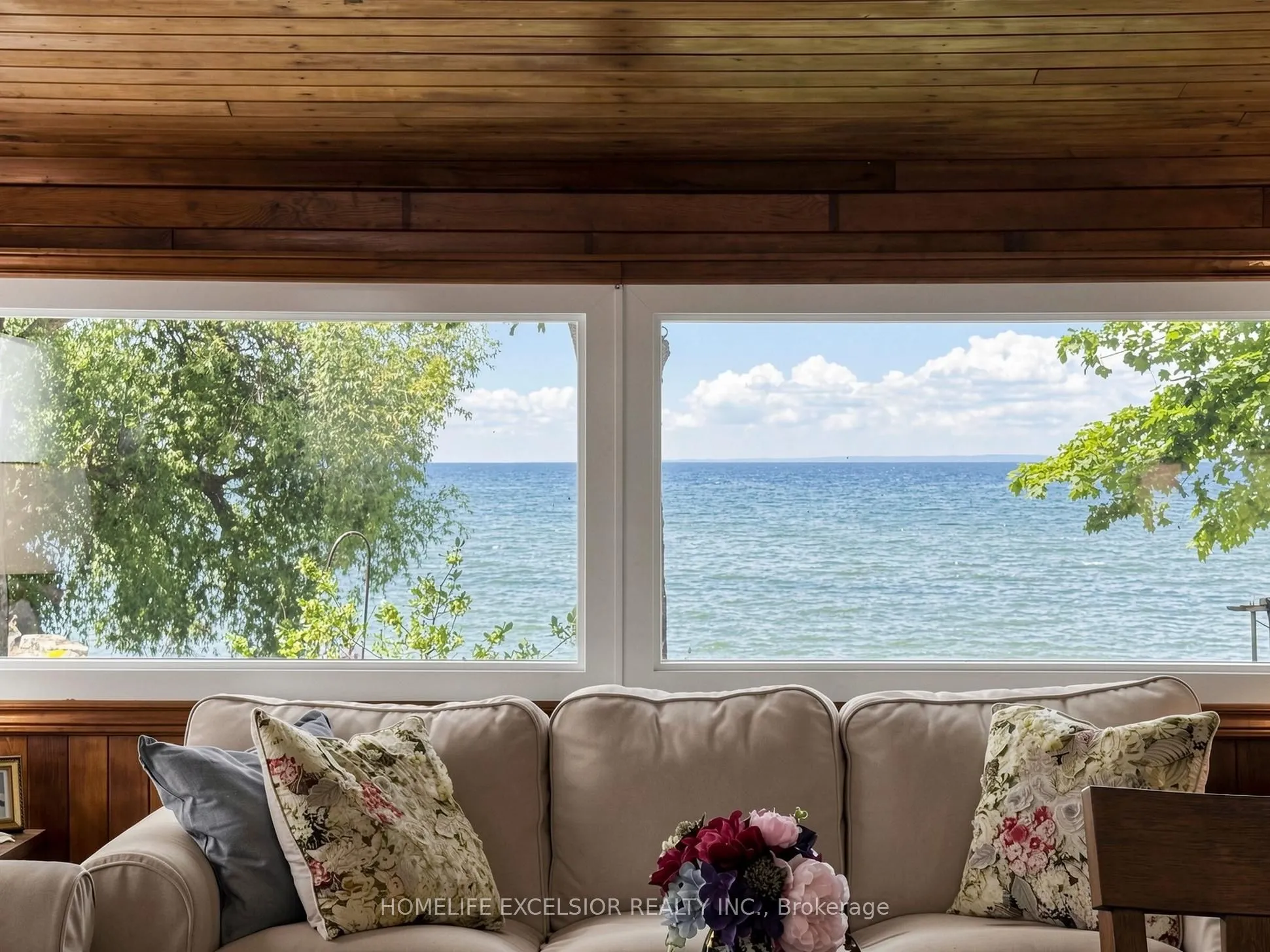 2156 Lakeshore Drive