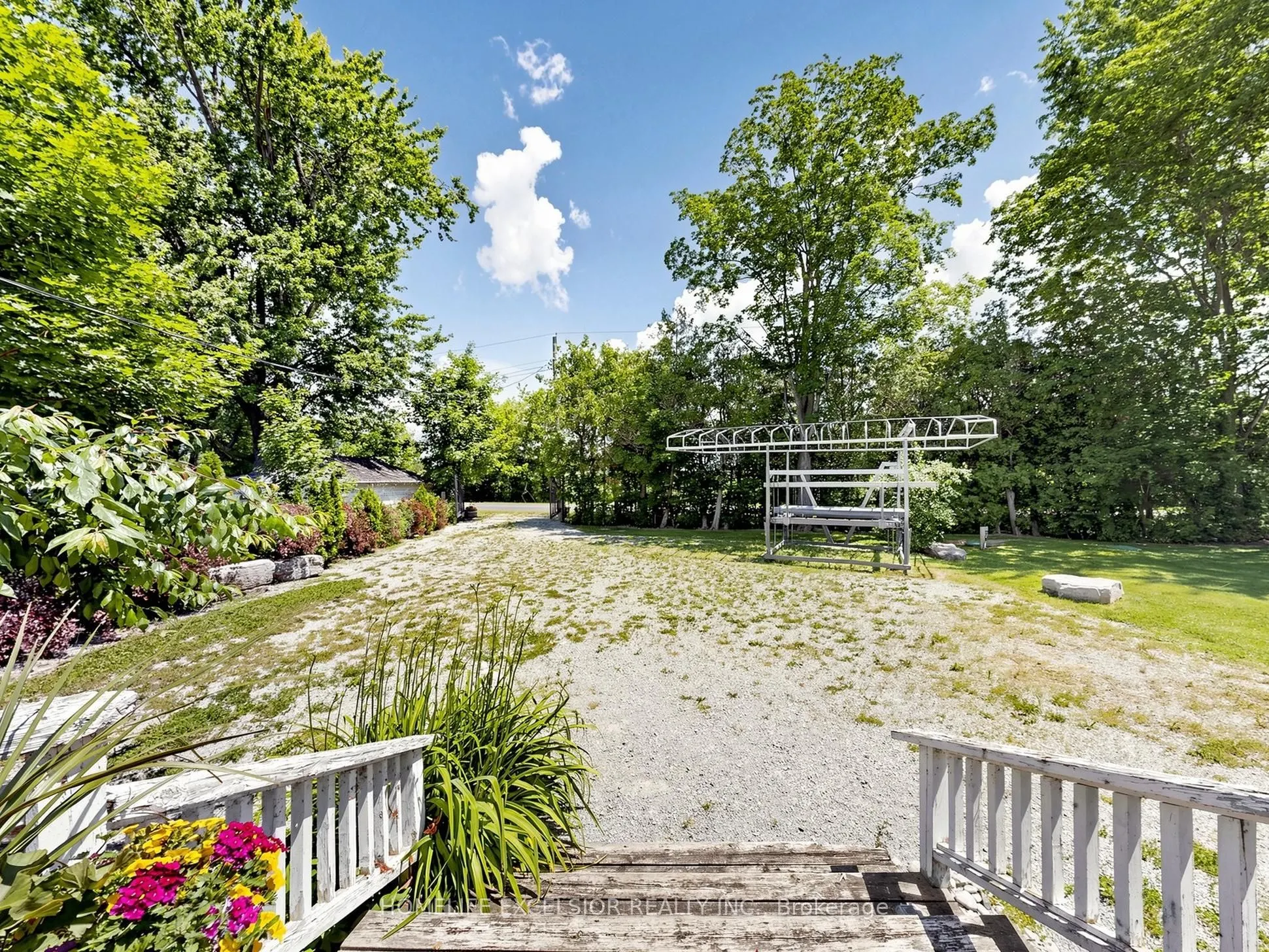 2156 Lakeshore Drive