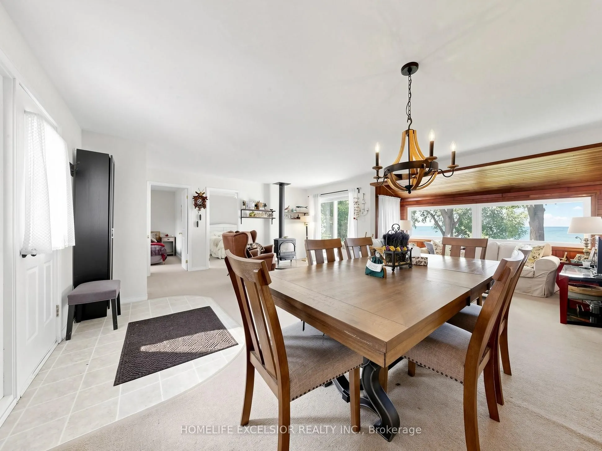 2156 Lakeshore Drive