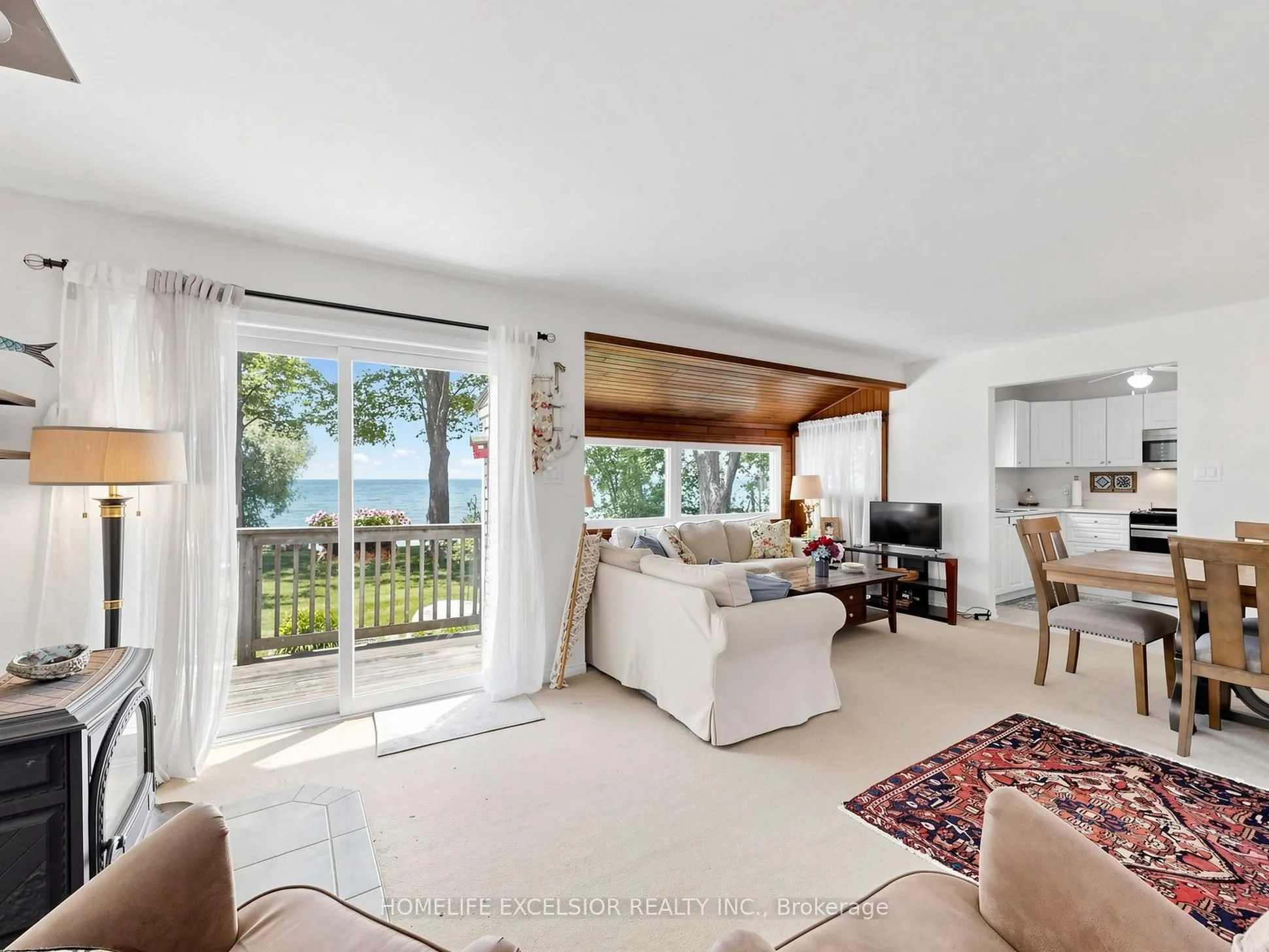 2156 Lakeshore Drive
