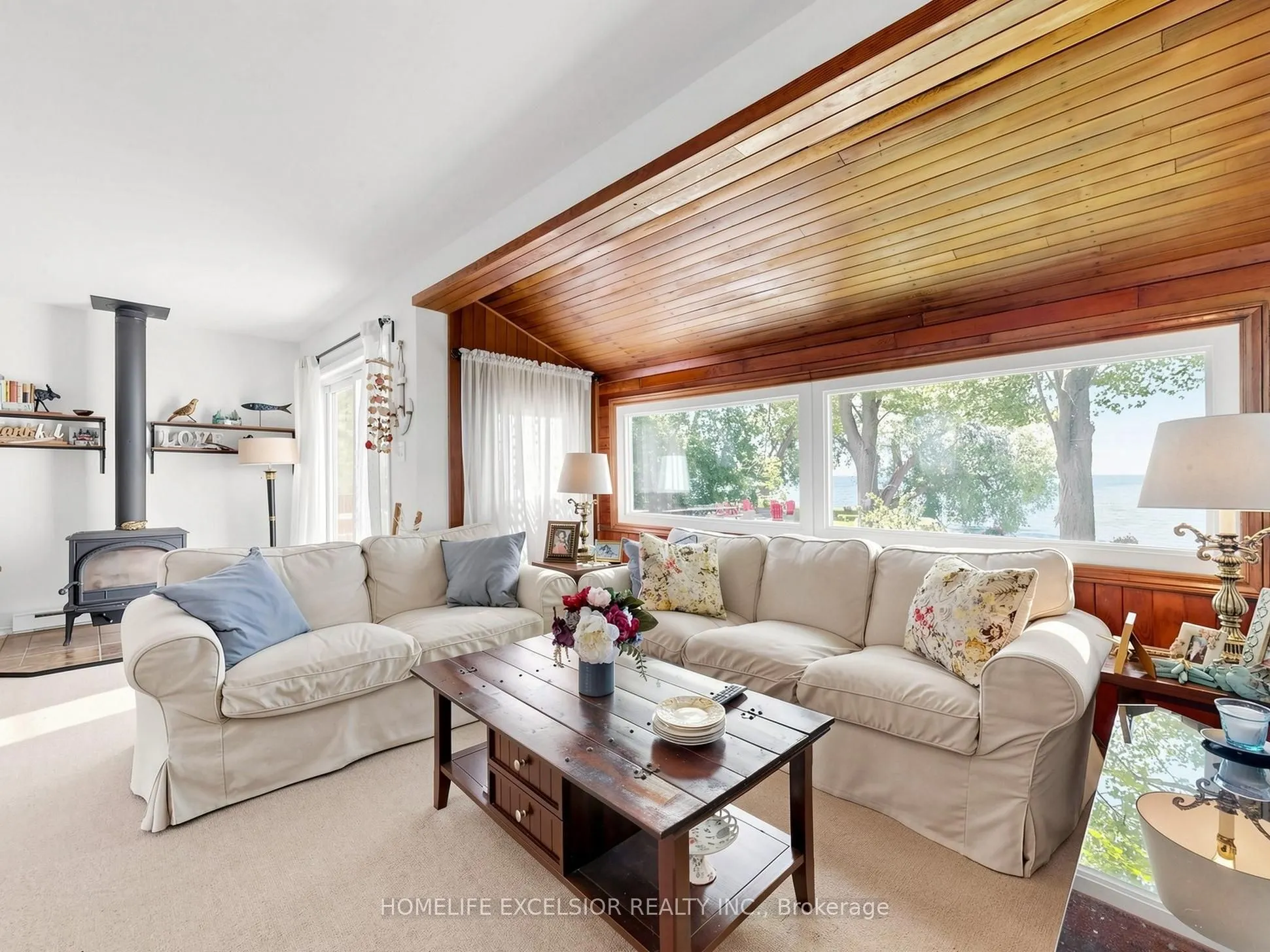 2156 Lakeshore Drive