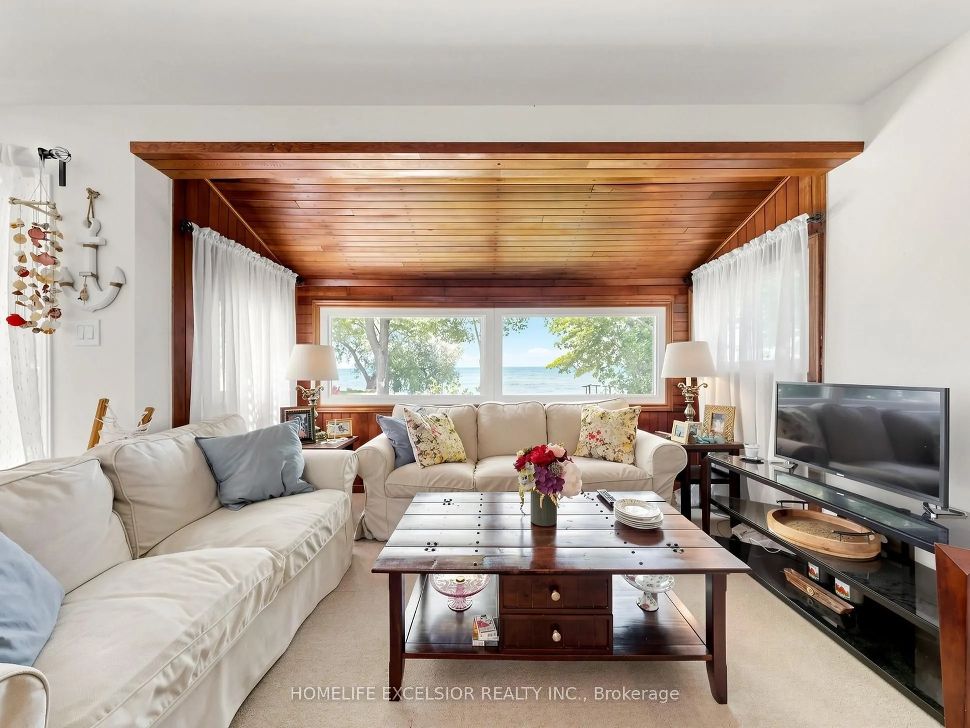 2156 Lakeshore Drive