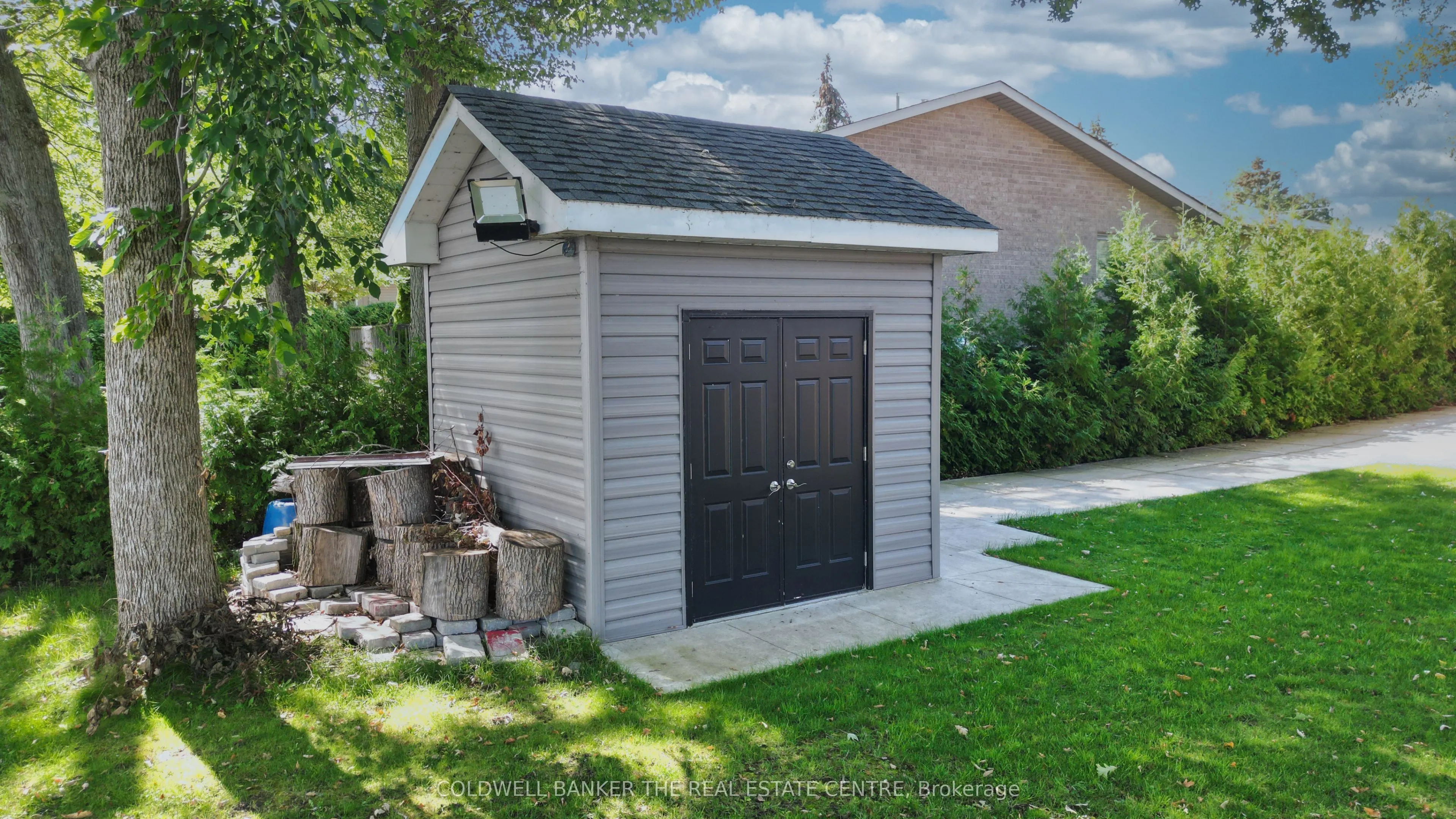 3919 TREELINE Drive