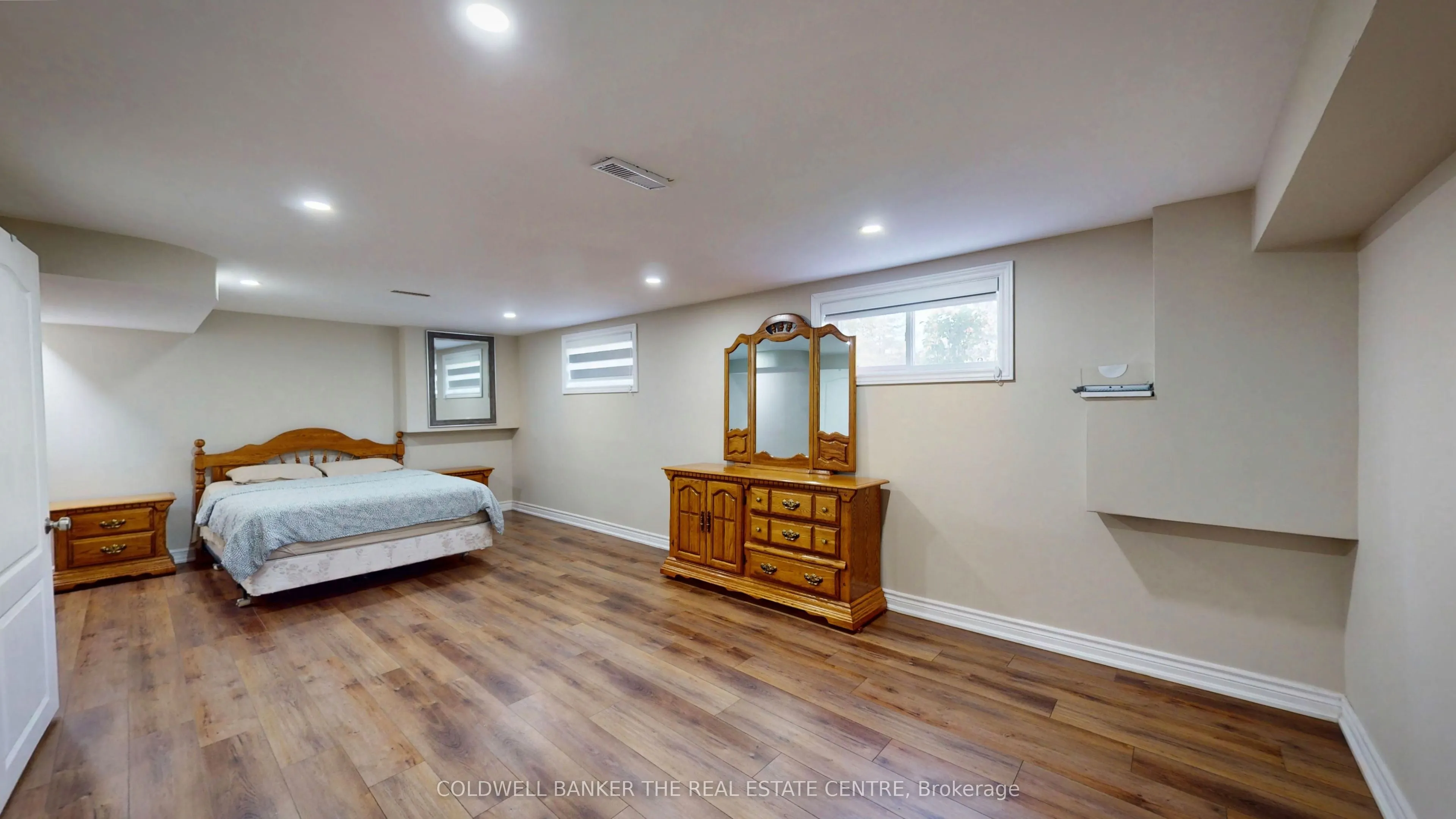 3919 TREELINE Drive