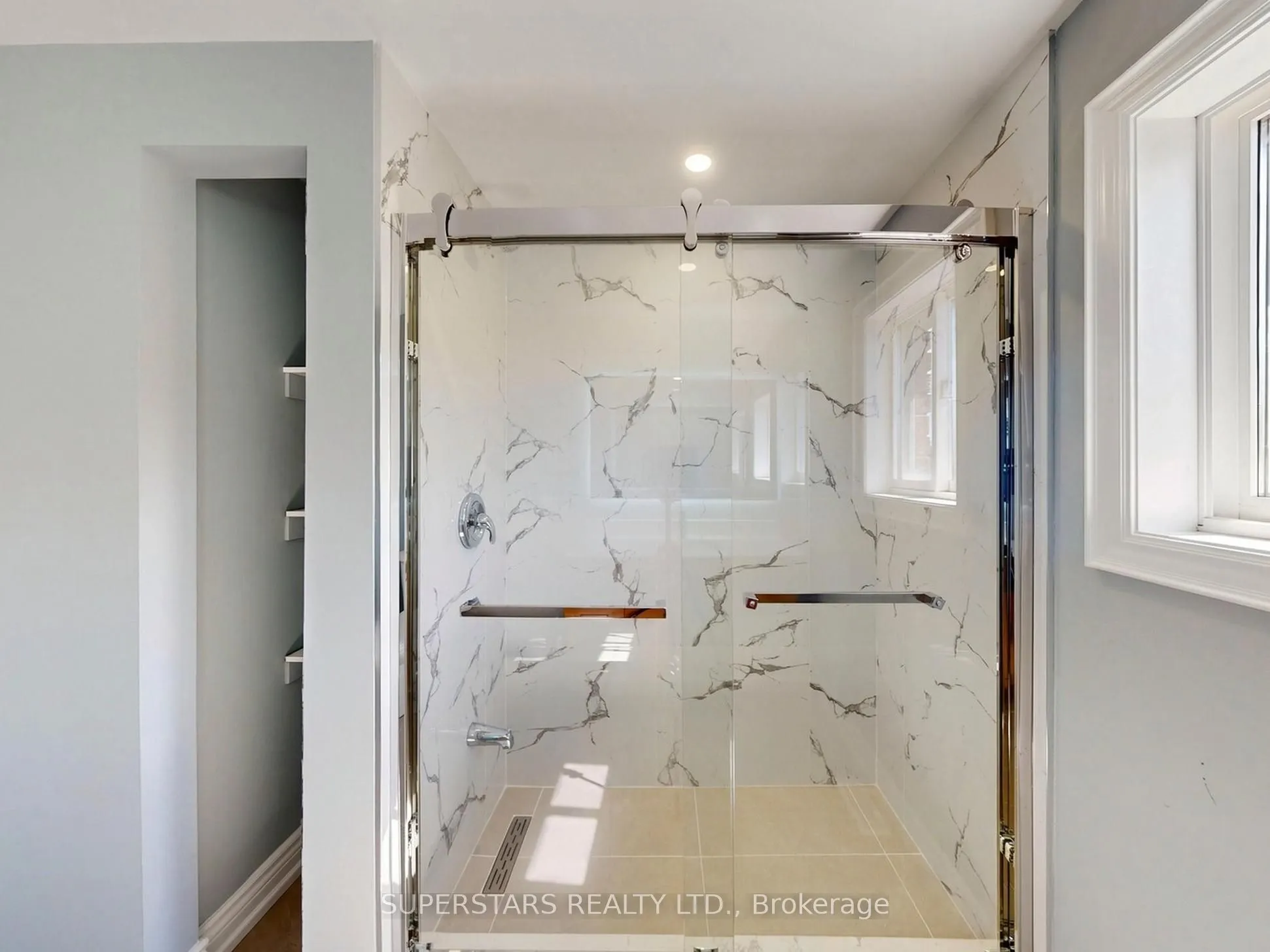 75 Ambler Bay