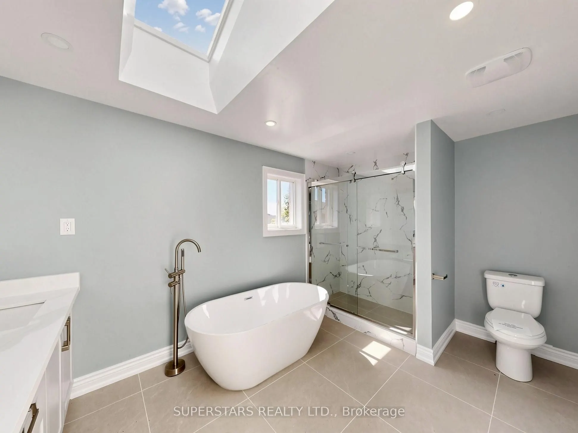 75 Ambler Bay