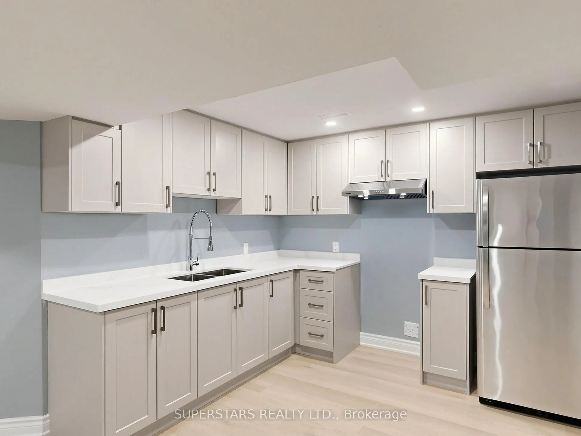 75 Ambler Bay