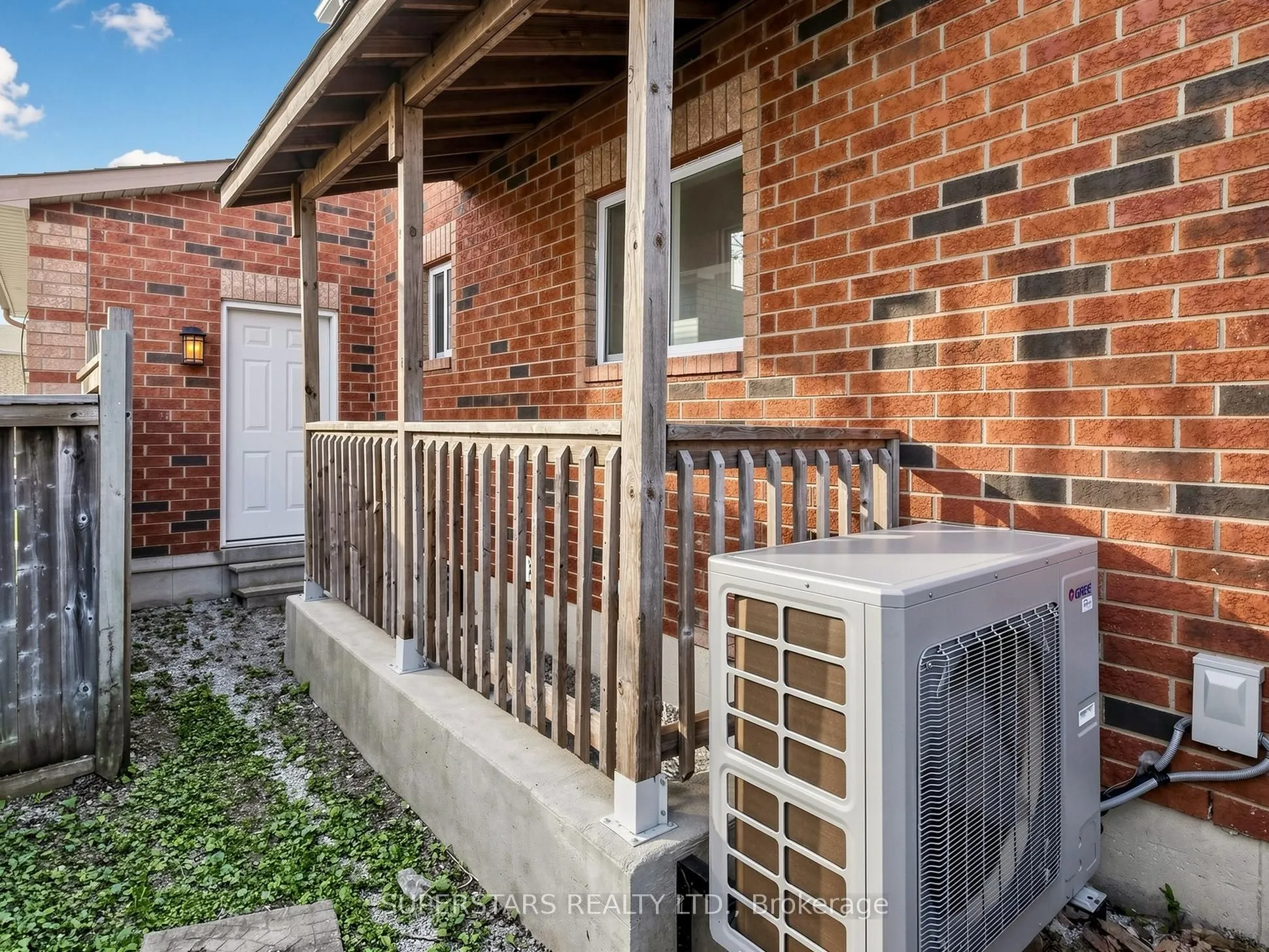 75 Ambler Bay