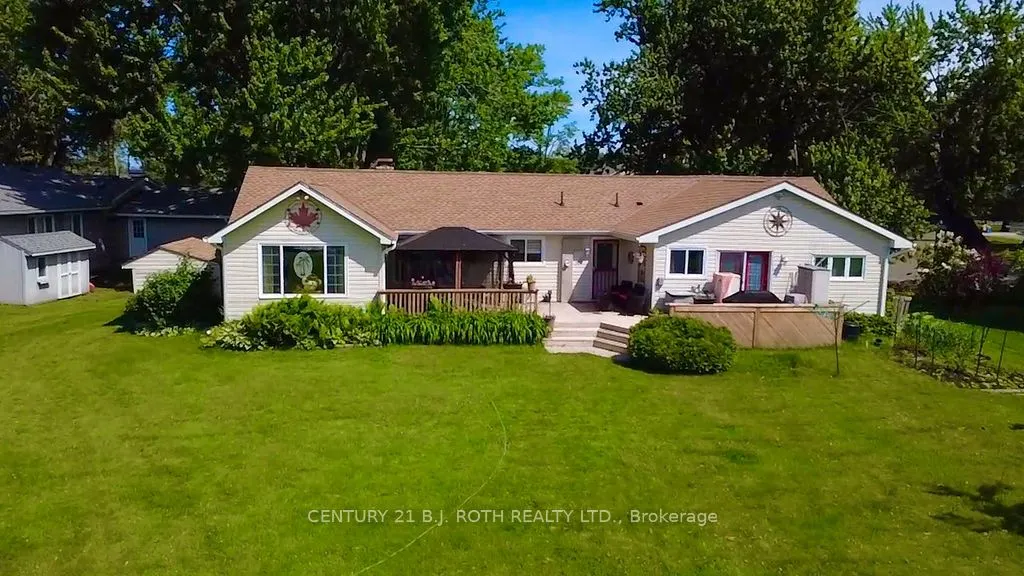 16 Old Indian Trail W