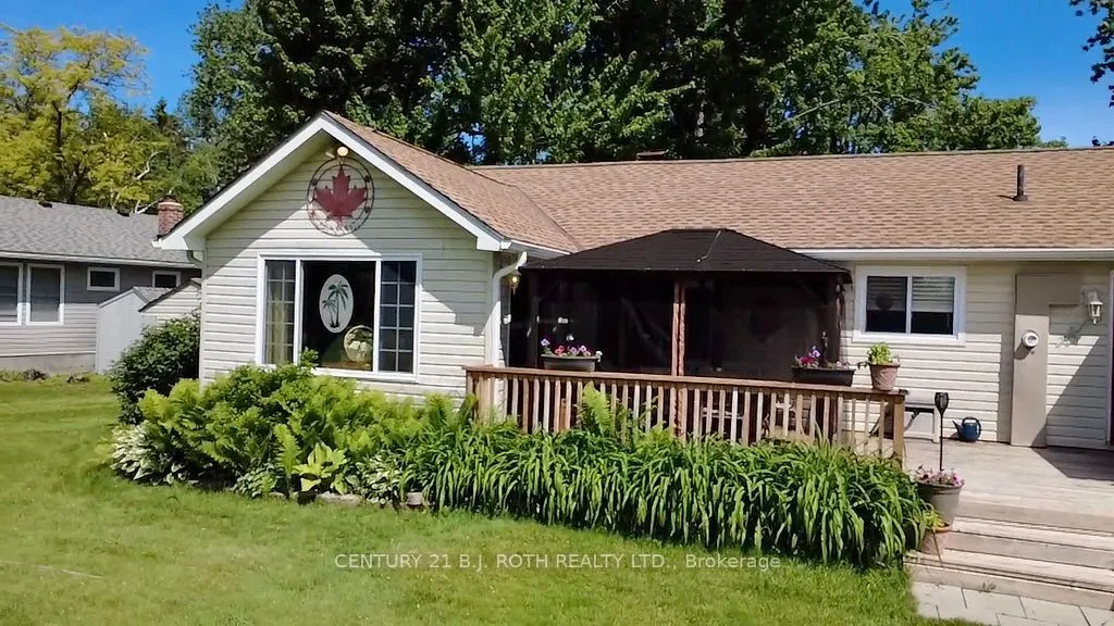 16 Old Indian Trail W