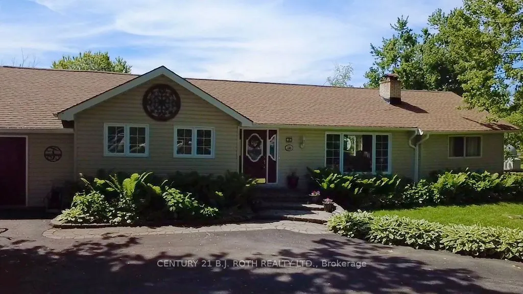16 Old Indian Trail W