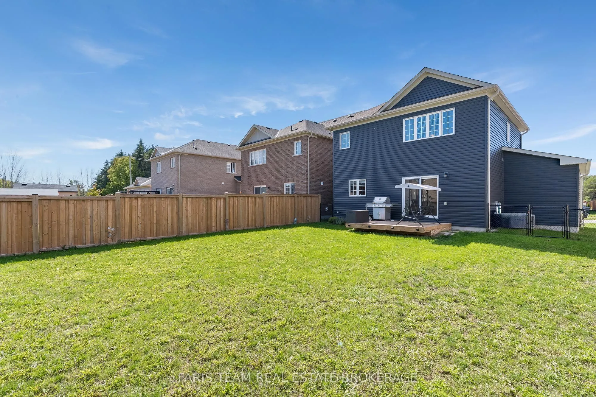 207 Springfield Crescent