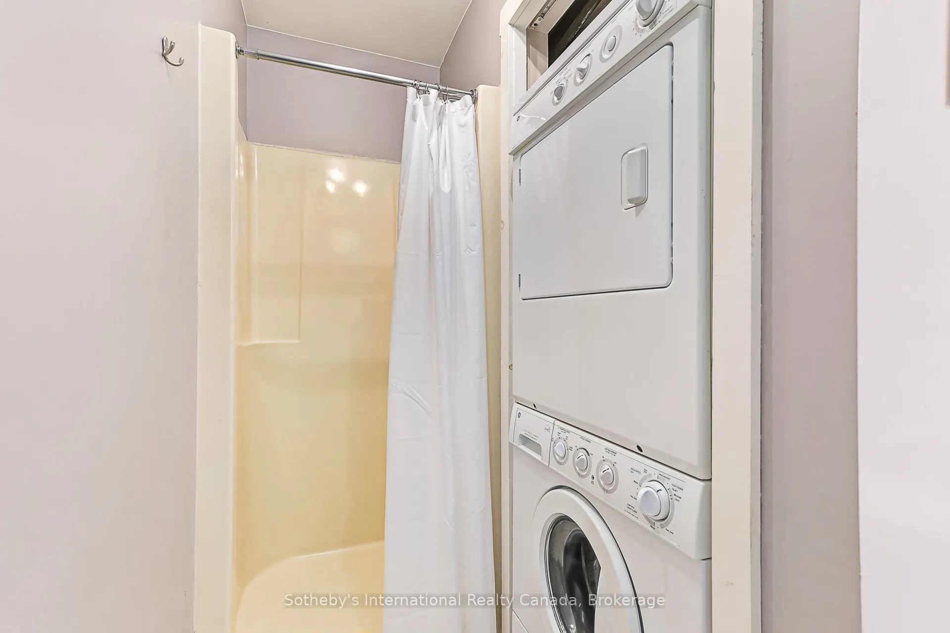 442 Oxbow Crescent #11