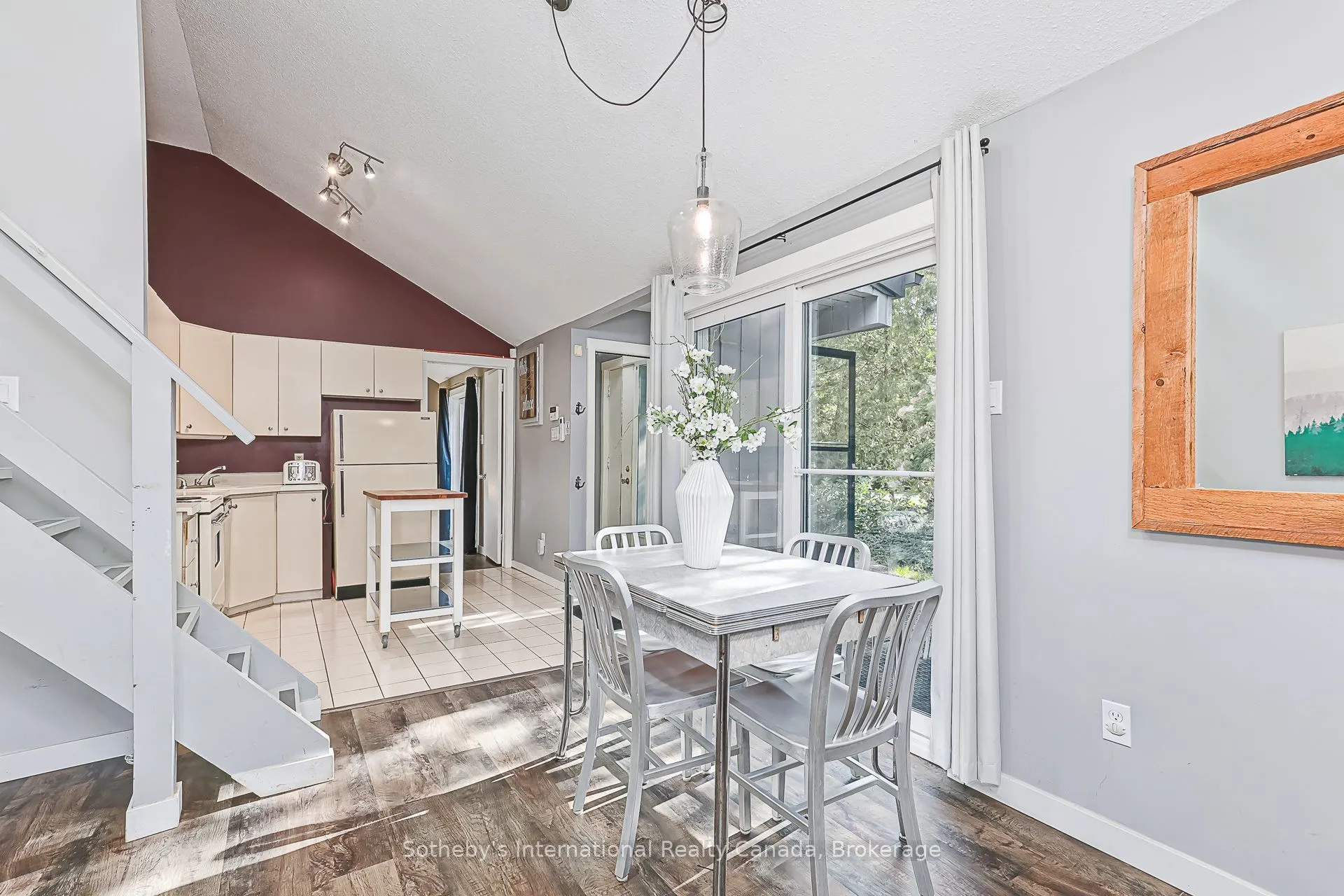 442 Oxbow Crescent #11
