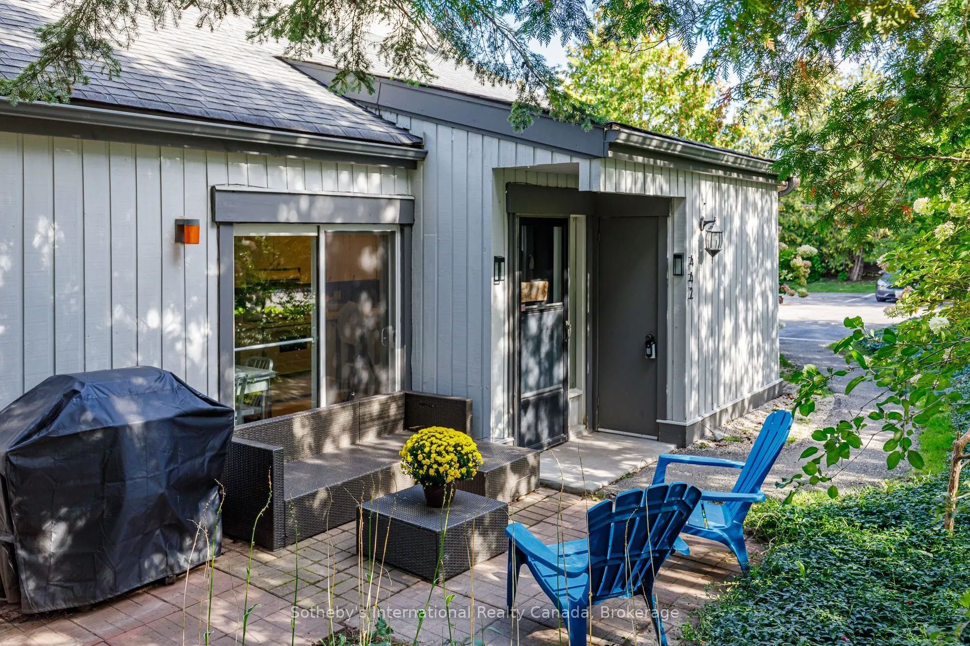 442 Oxbow Crescent #11