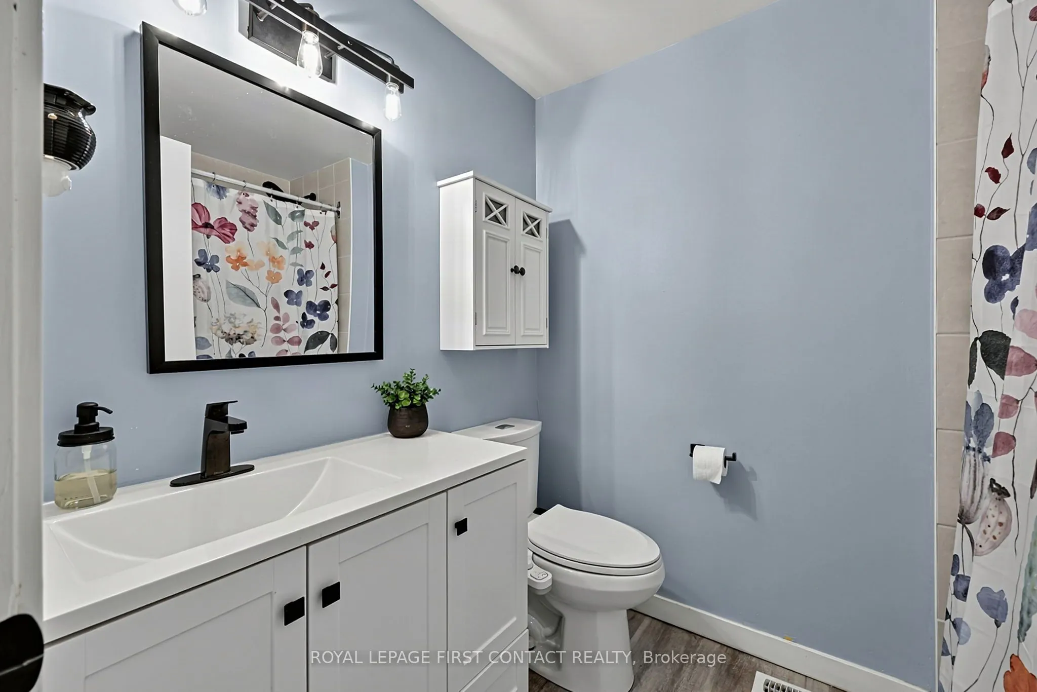 233 Innisfil Street #8
