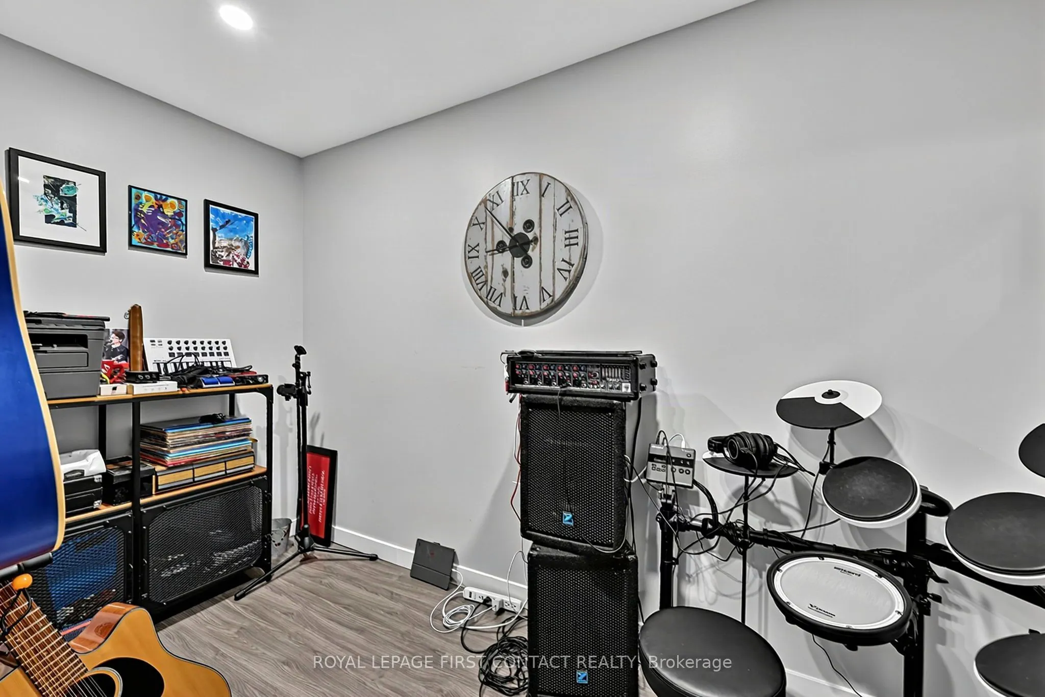 233 Innisfil Street #8