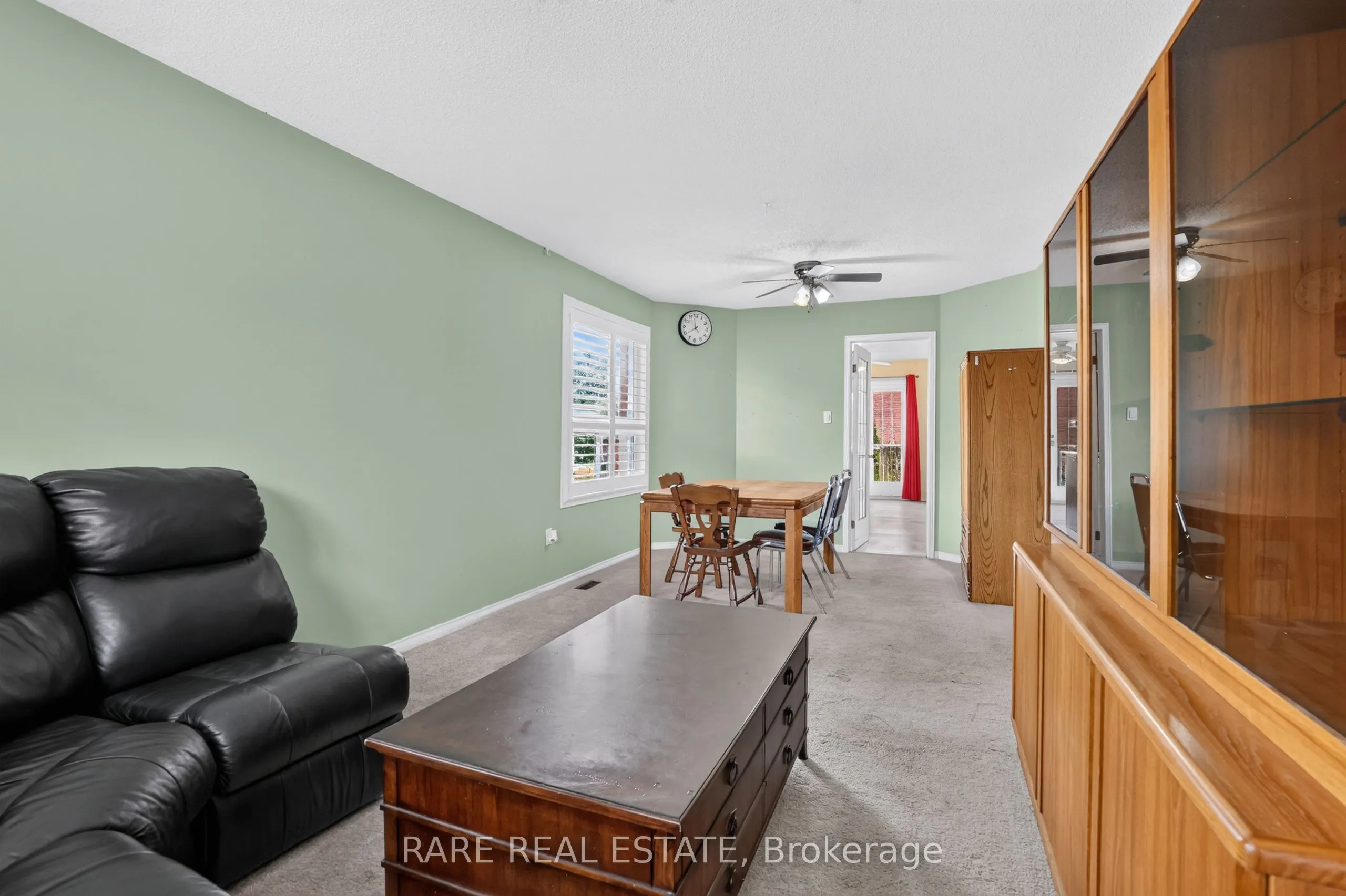 7 Longman Drive
