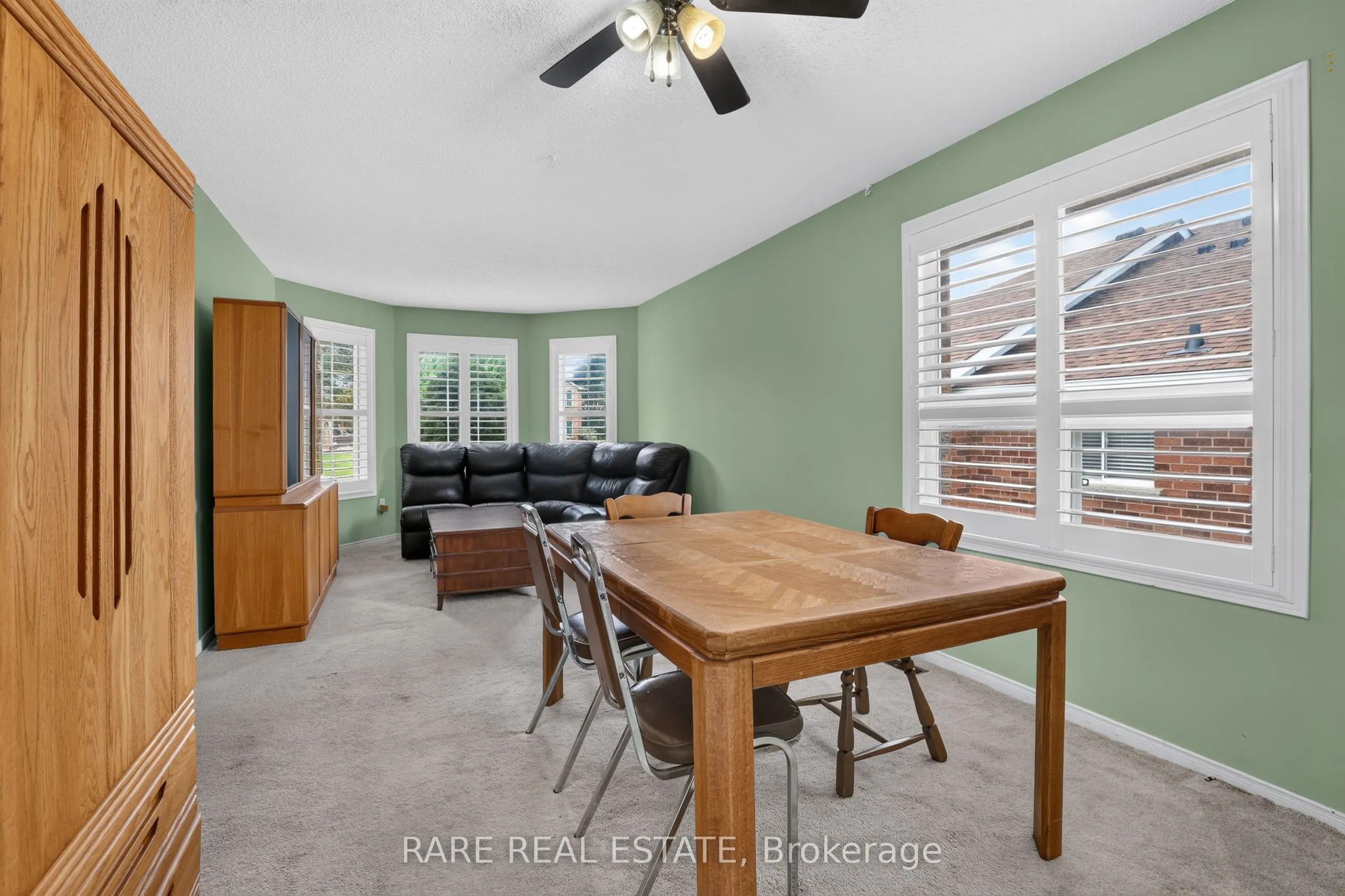 7 Longman Drive