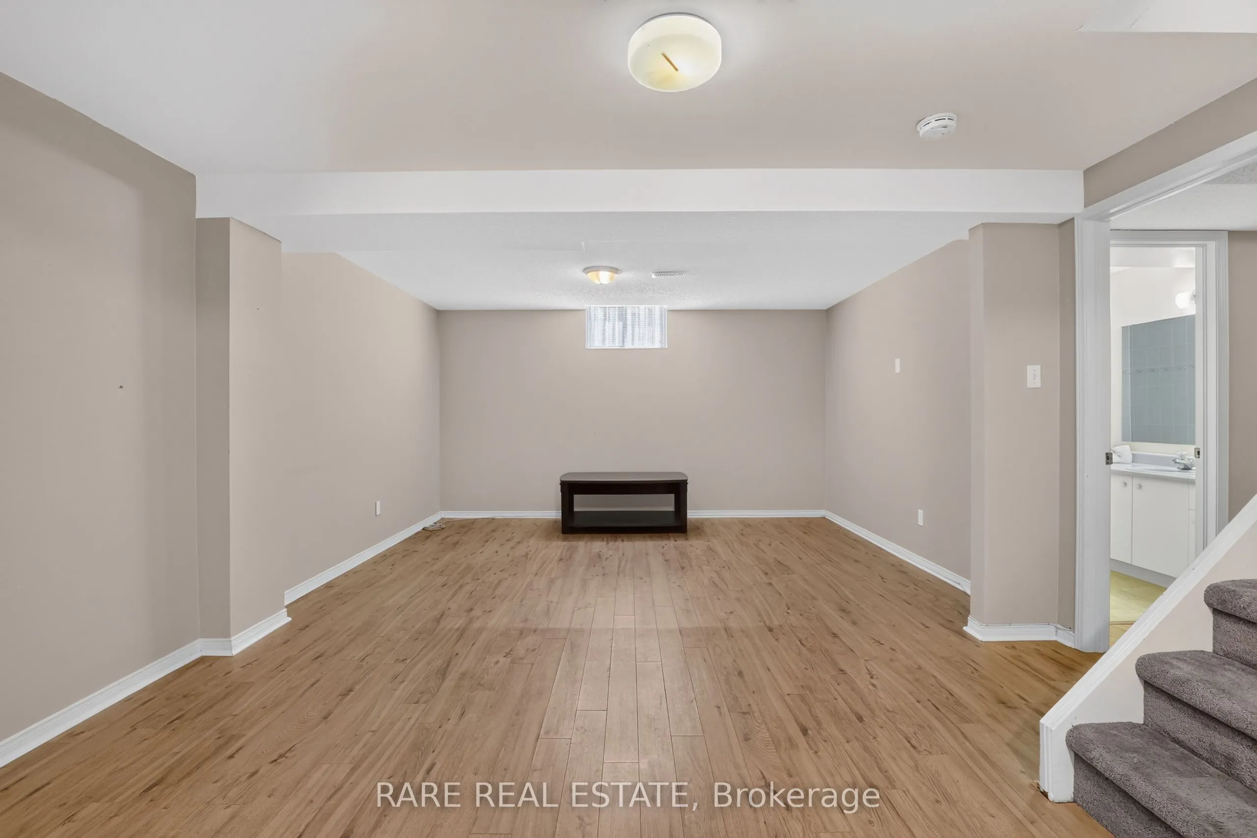 7 Longman Drive