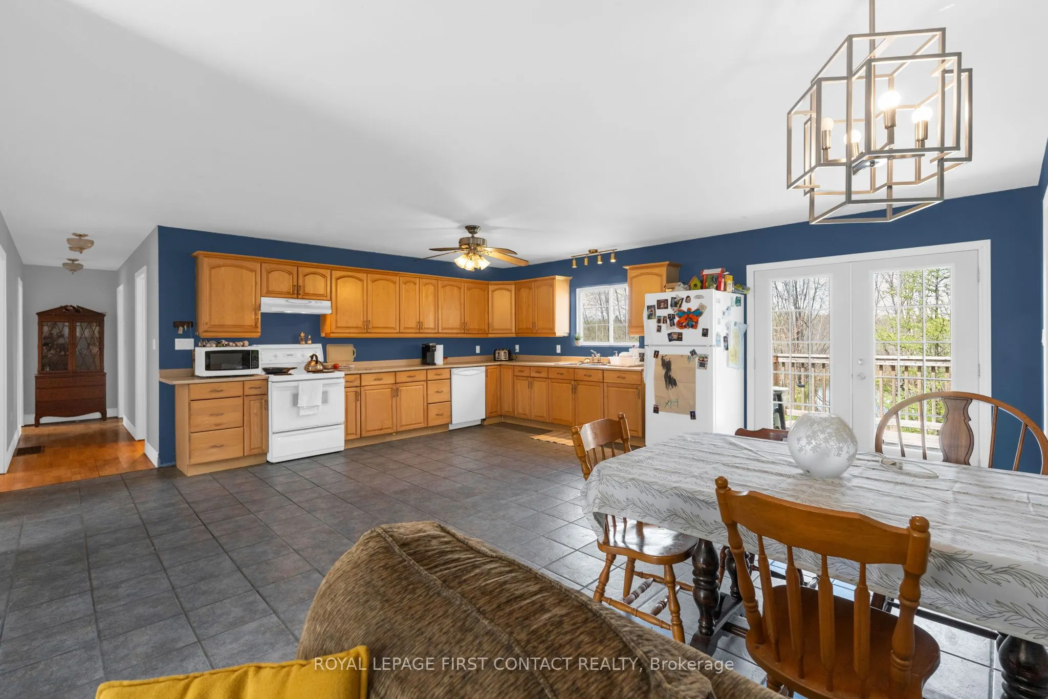 2228 Monck Road