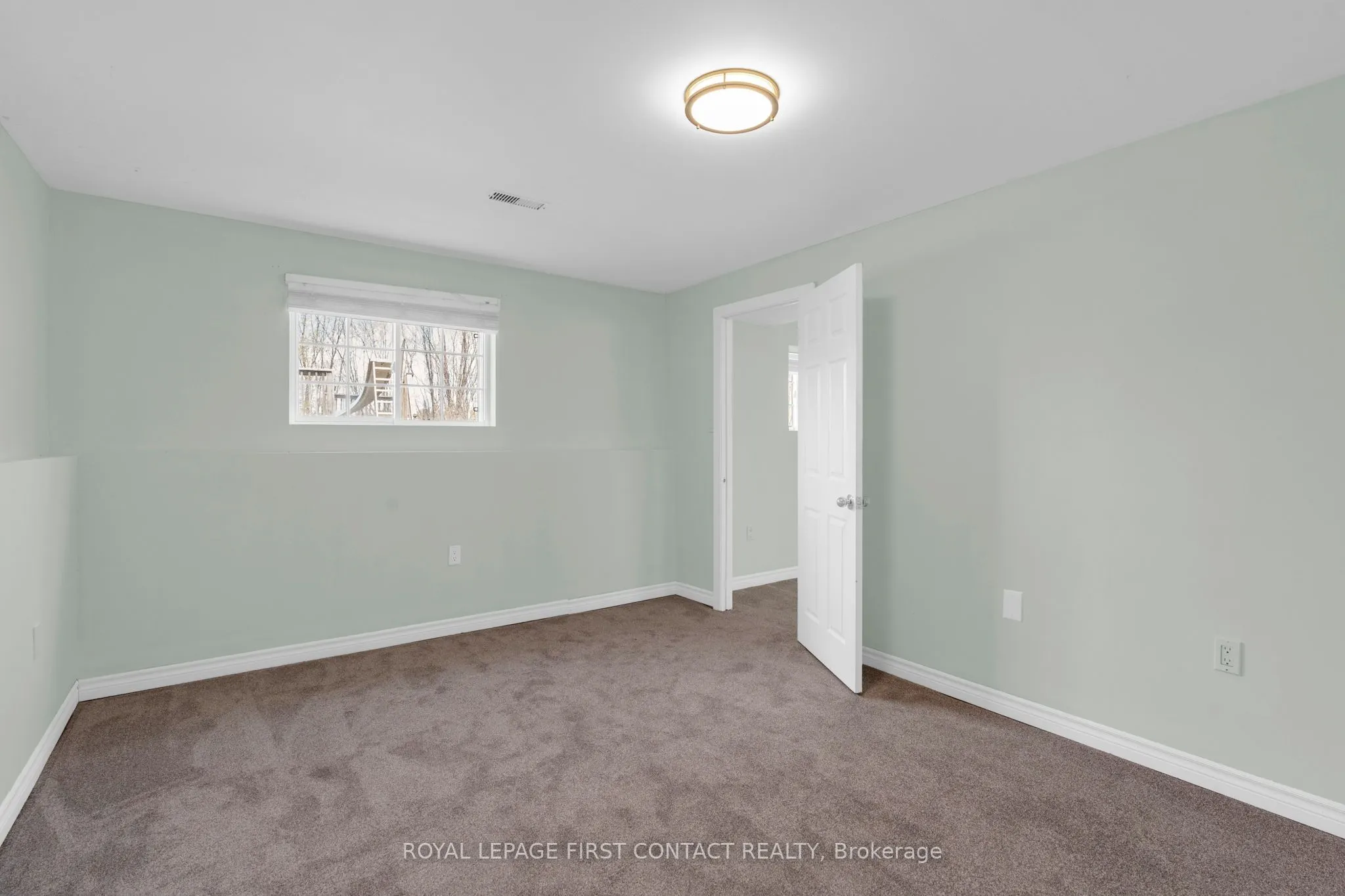2228 Monck Road