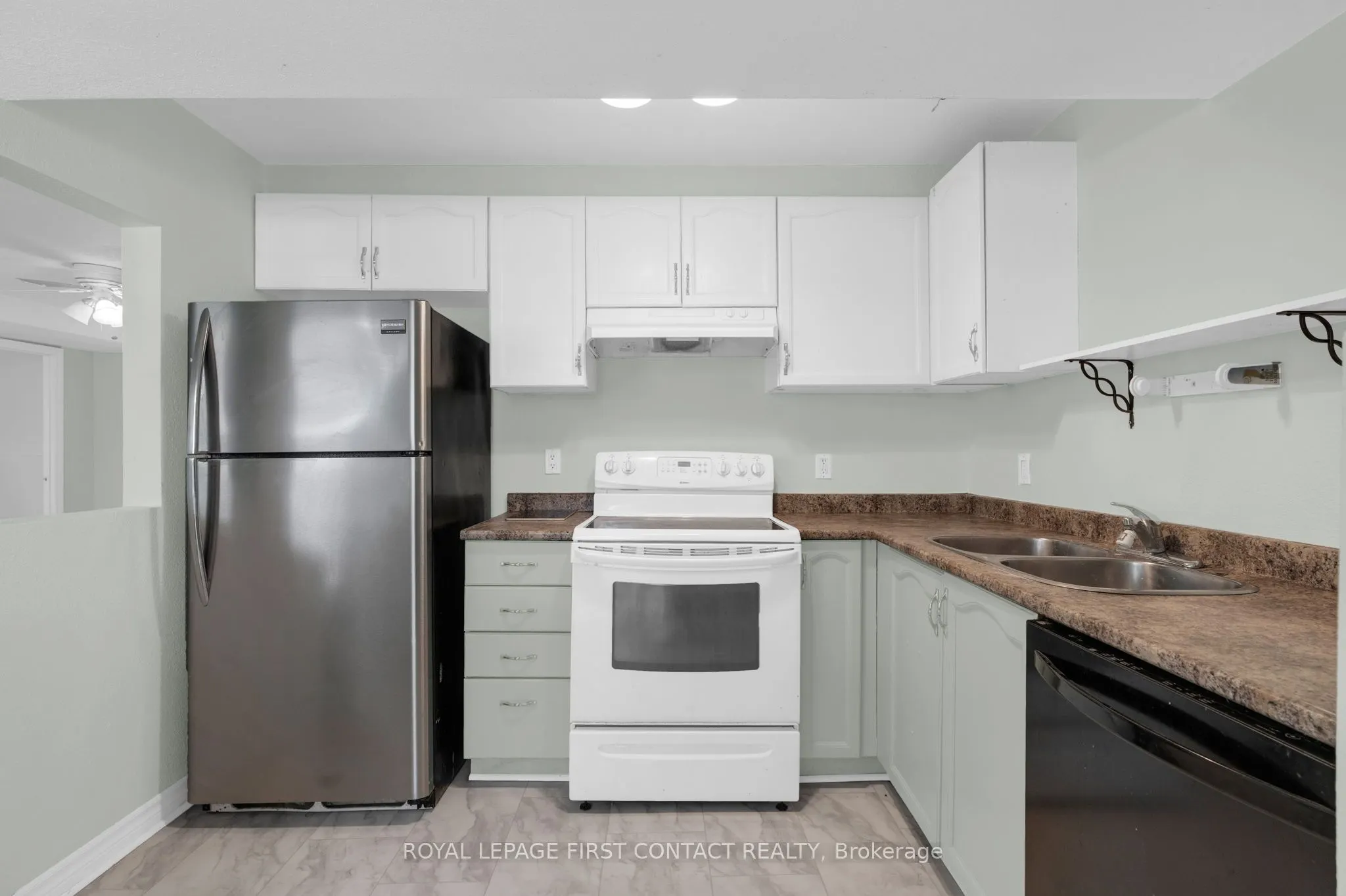 2228 Monck Road