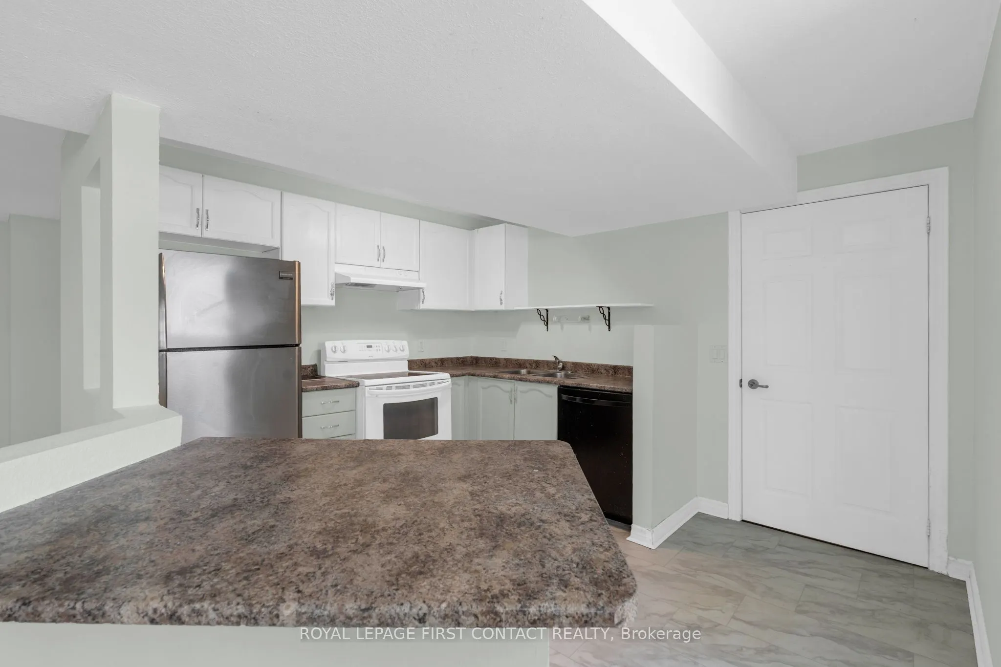 2228 Monck Road