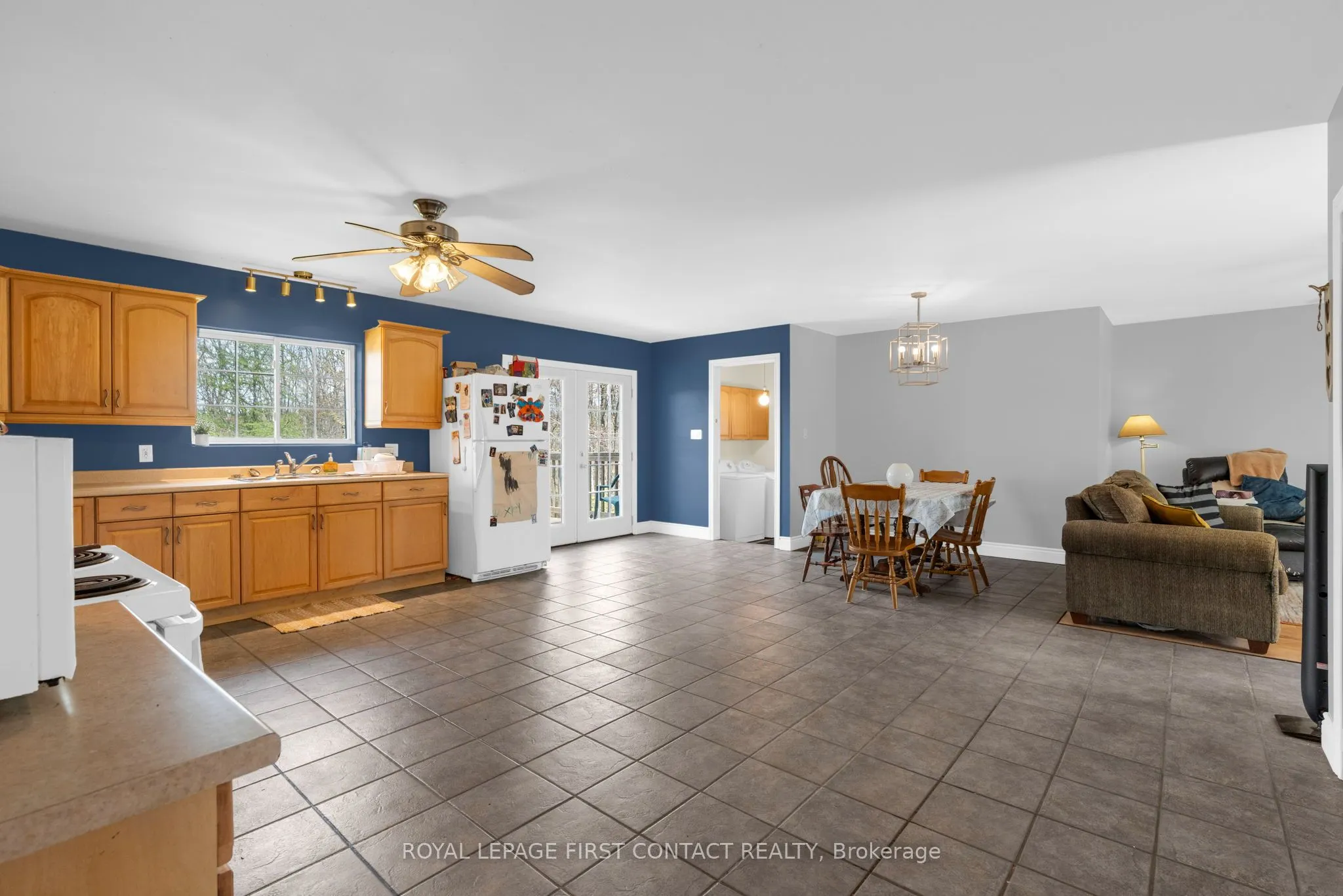2228 Monck Road