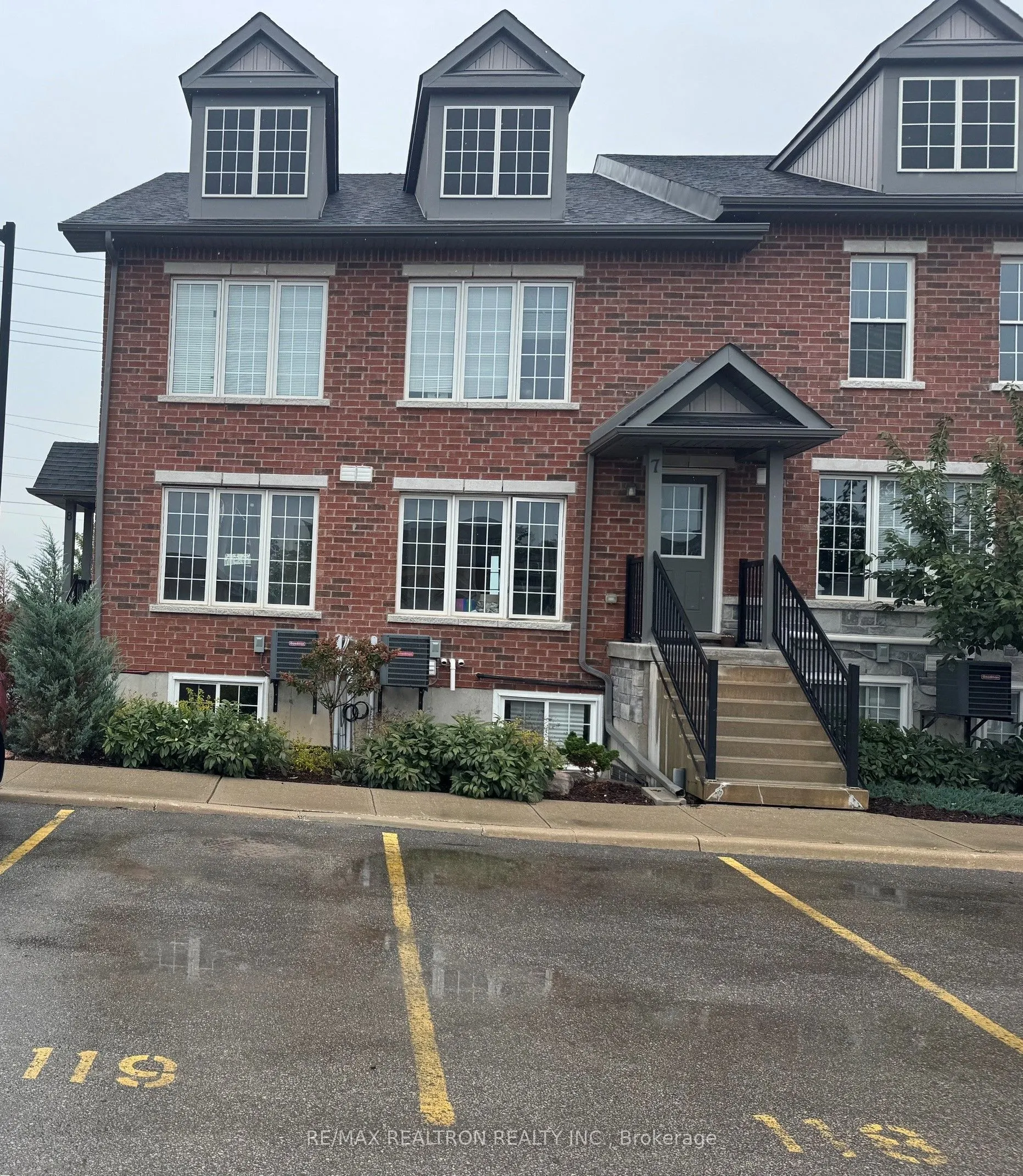 252 Penetanguishene Road #8