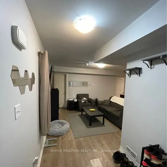252 Penetanguishene Road #8