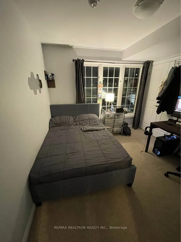 252 Penetanguishene Road #8