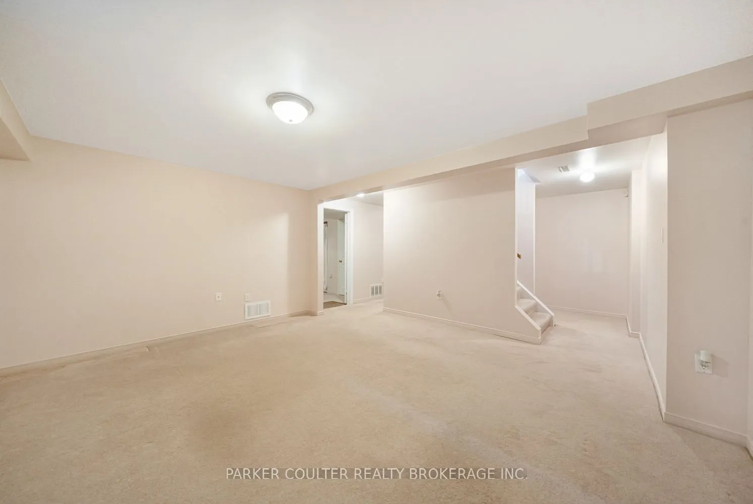 32 Carter Crescent