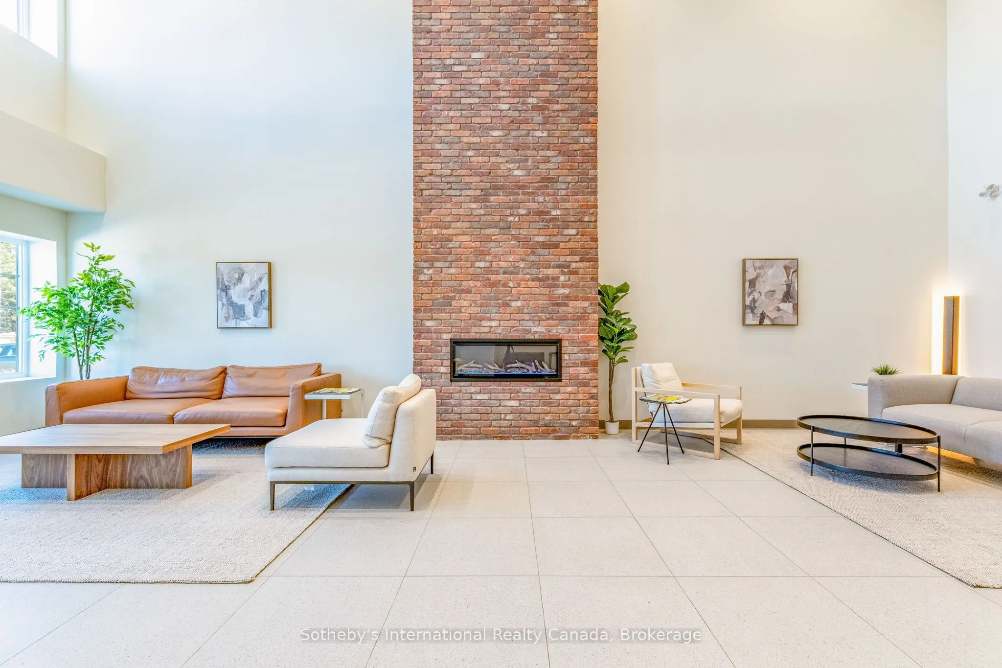 121 Mary Street #316