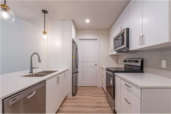 121 Mary Street #316