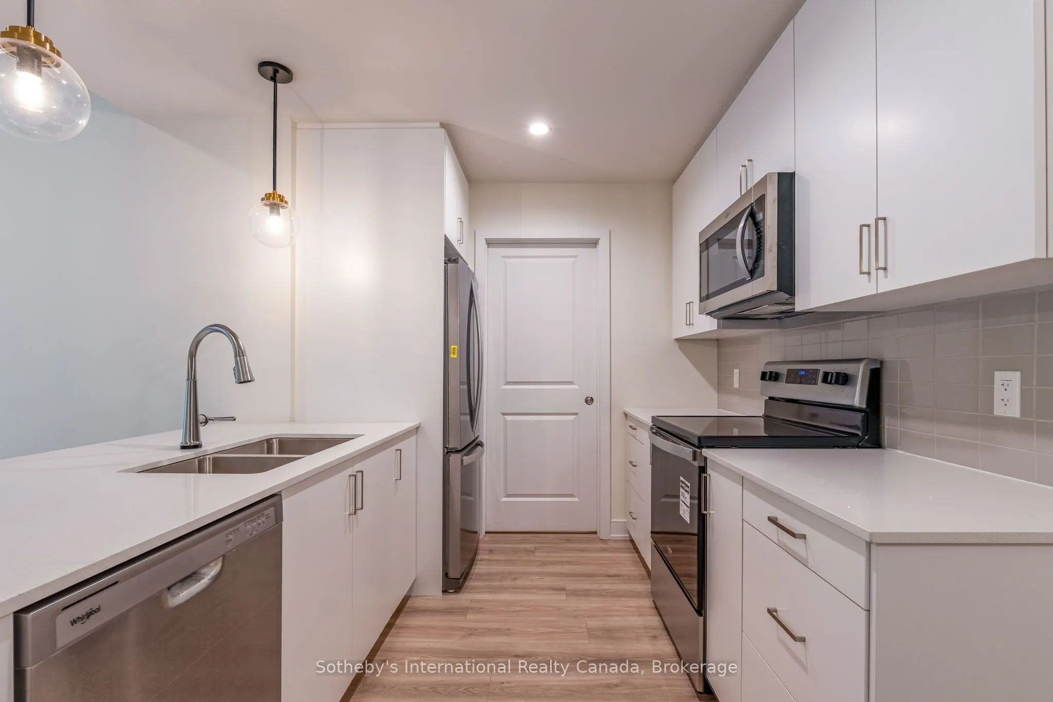 121 Mary Street #316