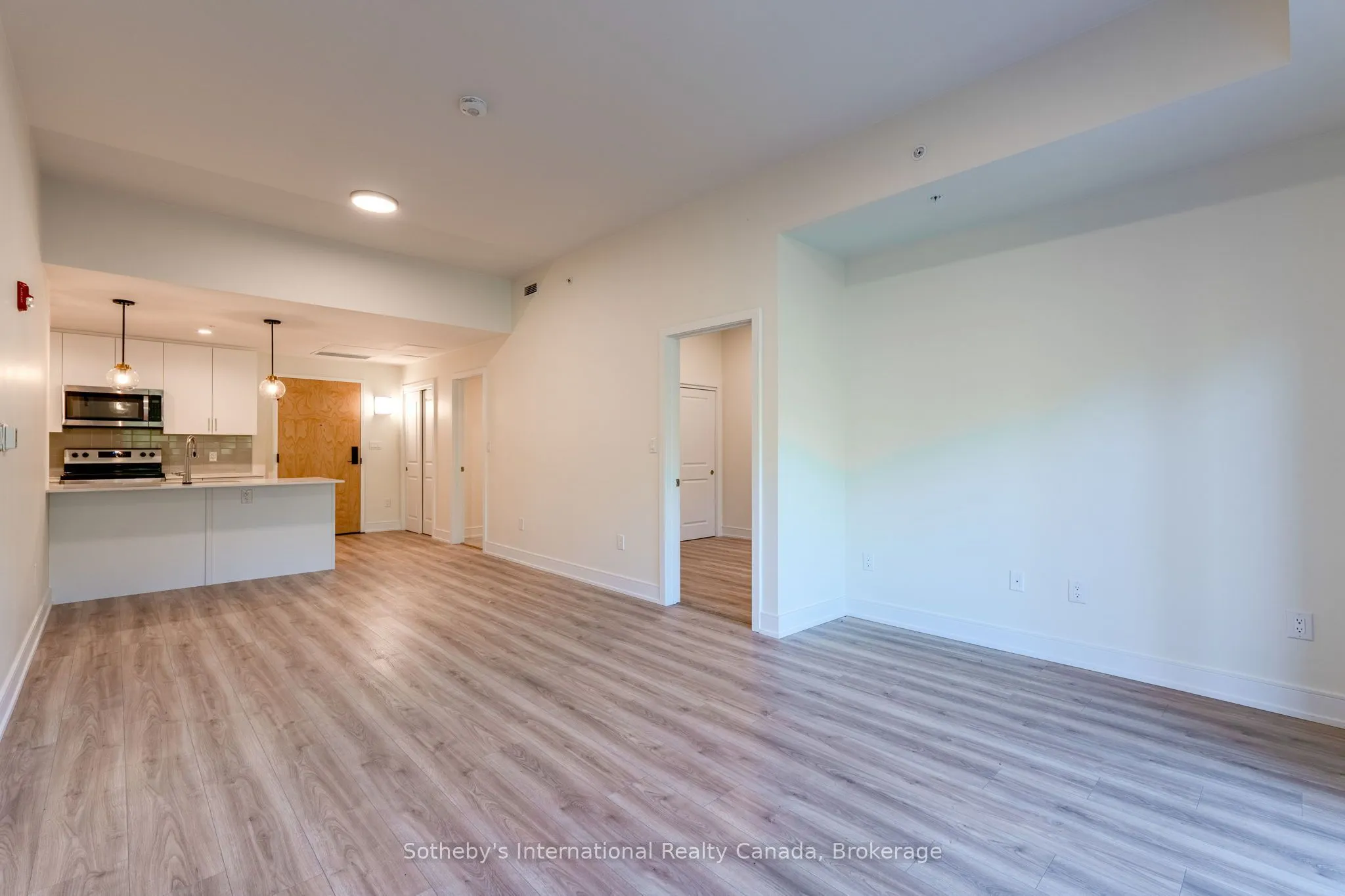 121 Mary Street #316